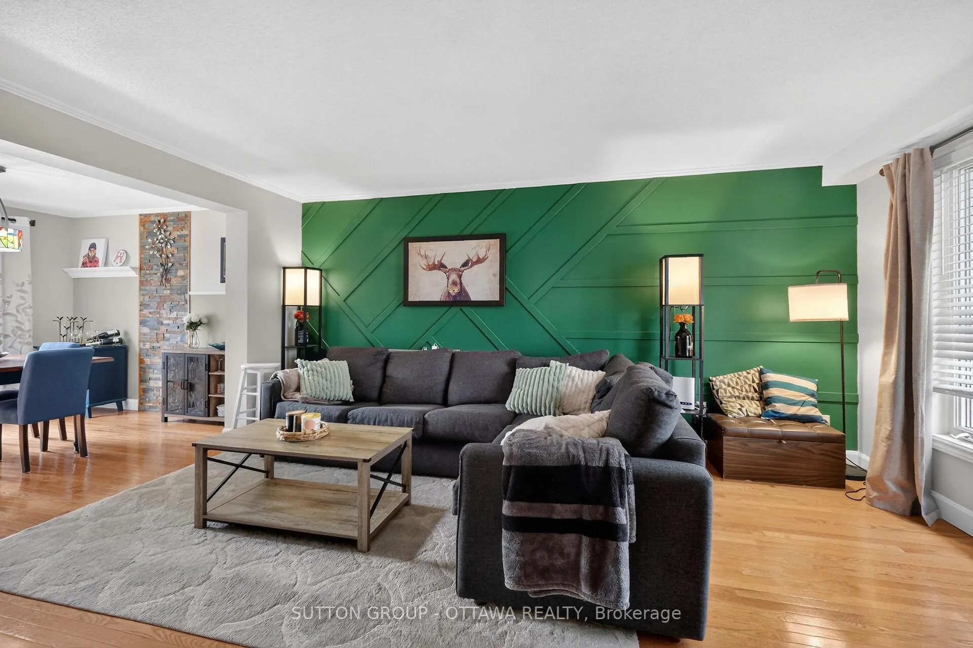 Photo 7 of 238 Park Grove Drive, Ottawa, Queenswood Heights South — HOMEH