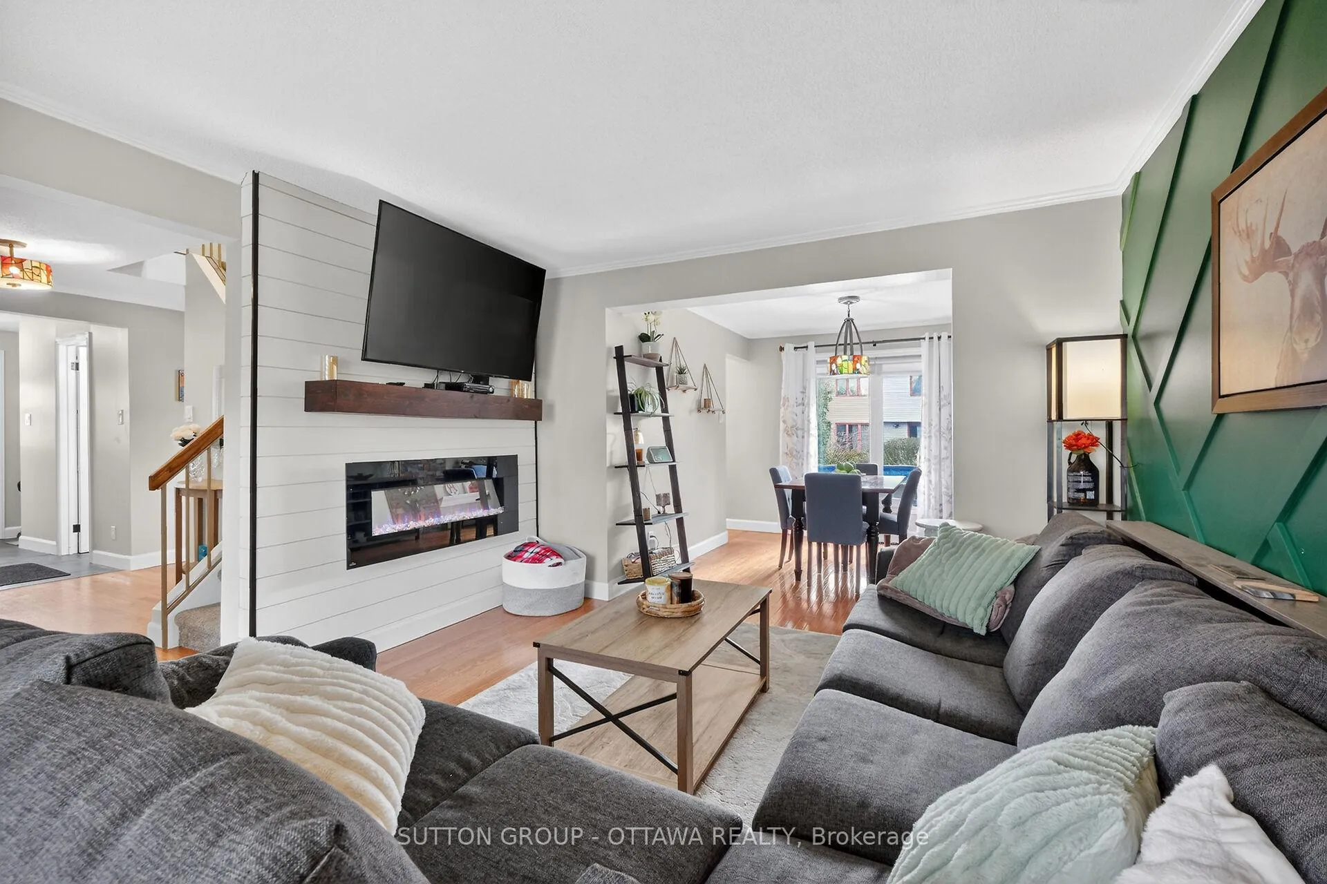 Photo 9 of 238 Park Grove Drive, Ottawa, Queenswood Heights South — HOMEH