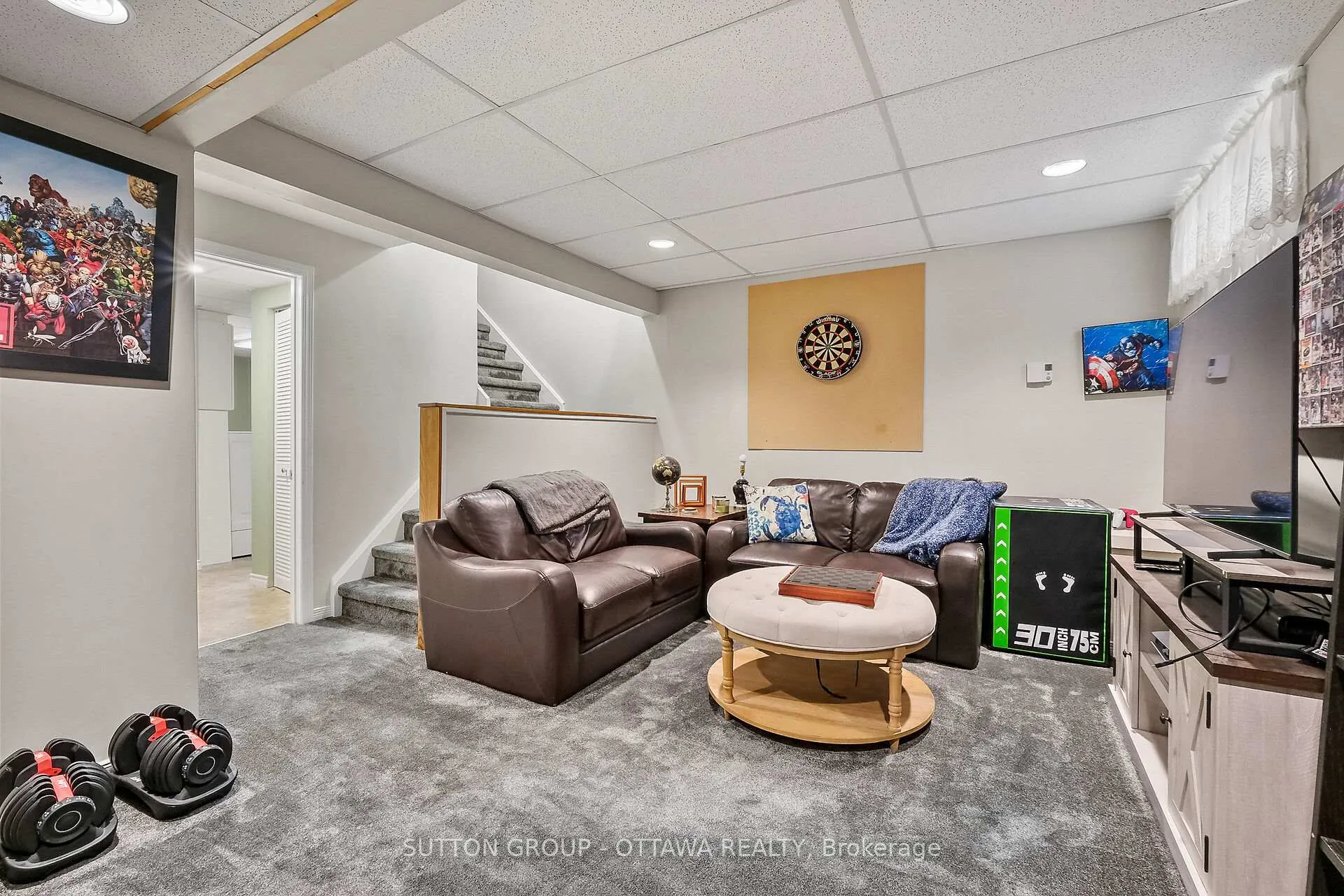 Photo 33 of 238 Park Grove Drive, Ottawa, Queenswood Heights South — HOMEH