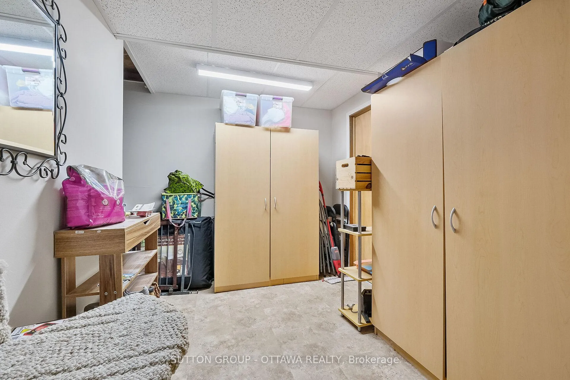 Photo 36 of 238 Park Grove Drive, Ottawa, Queenswood Heights South — HOMEH
