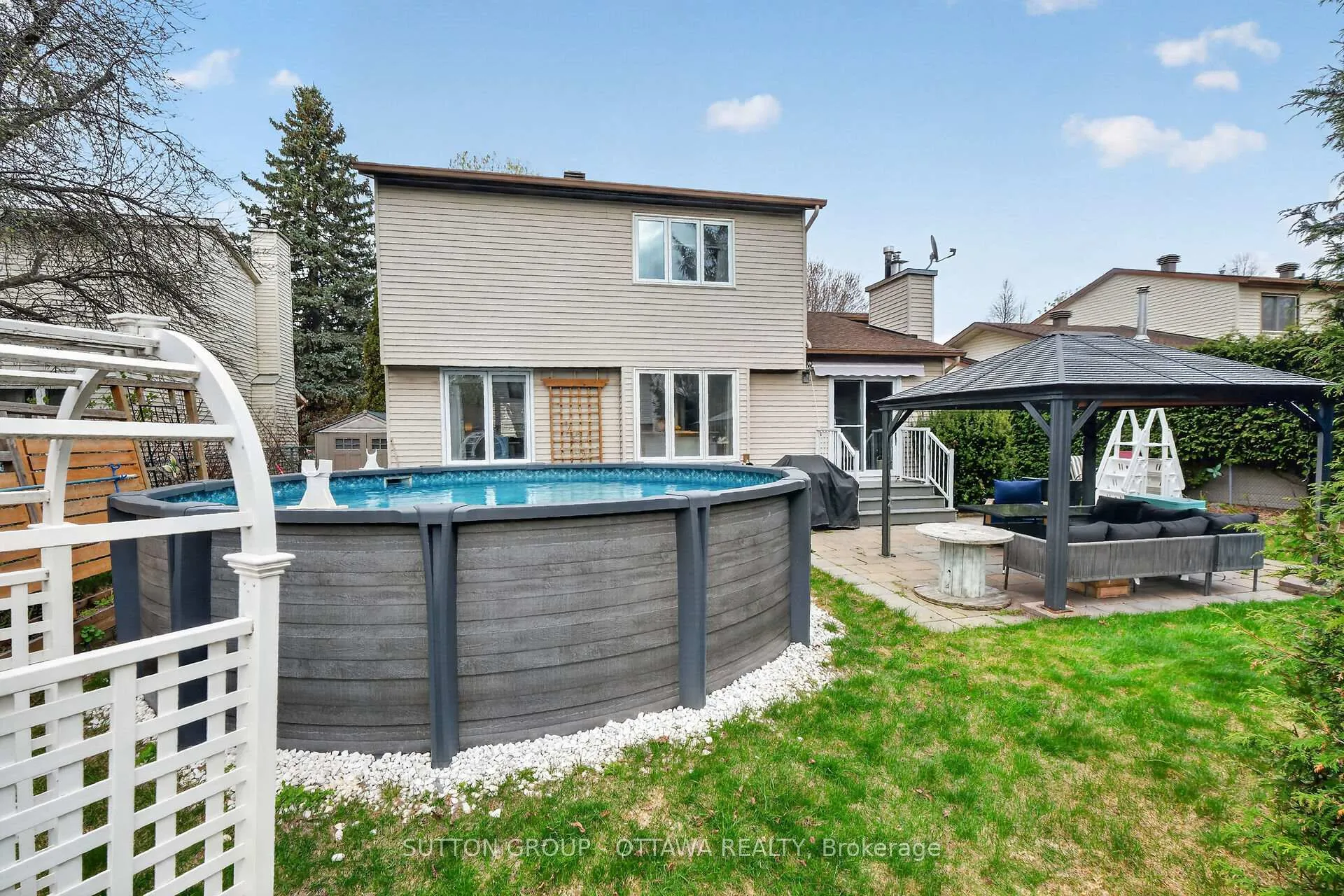 Photo 39 of 238 Park Grove Drive, Ottawa, Queenswood Heights South — HOMEH