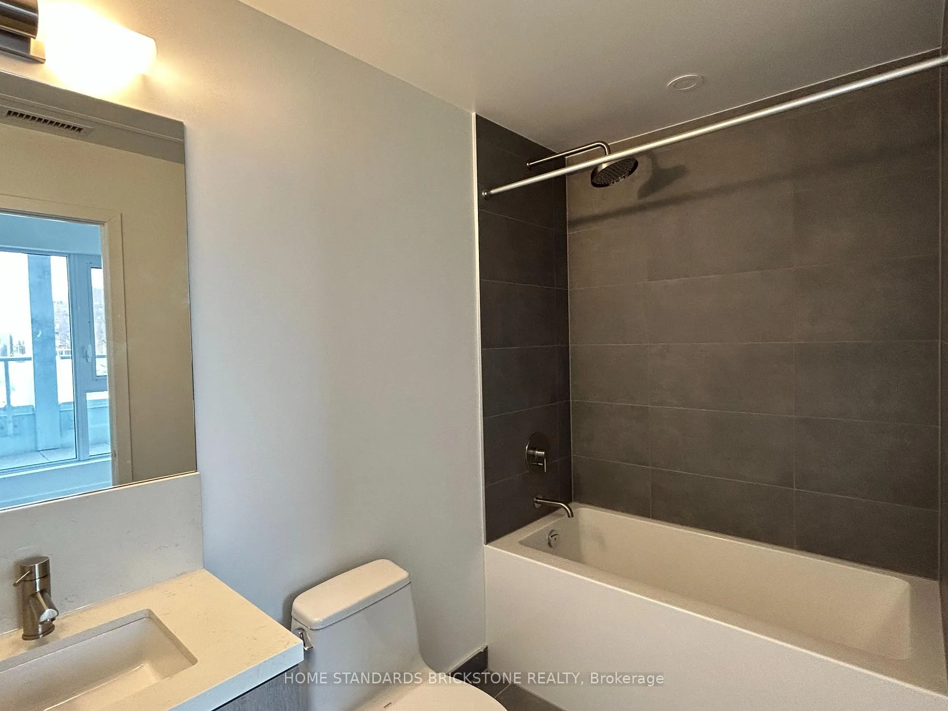 Photo 4 of Unit 630, 2020 Bathurst Street, Toronto, Humewood-Cedarvale — HOMEH