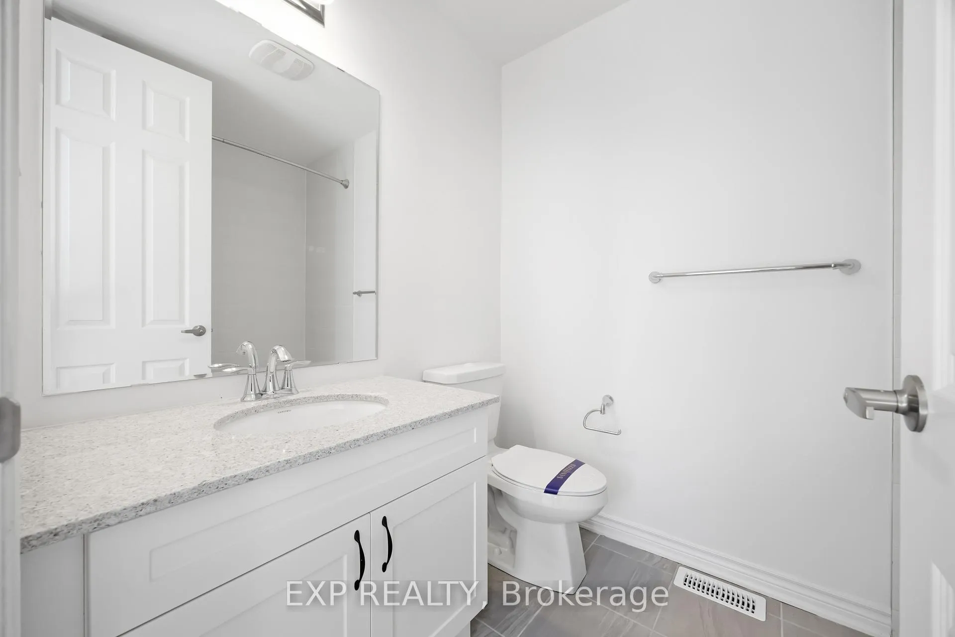 Photo 6 of 88 Avani Avenue, Markham, Rural Markham — HOMEH
