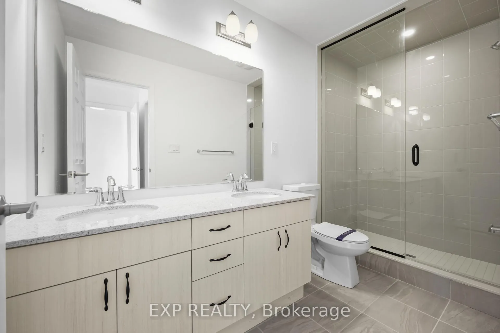 Photo 23 of 88 Avani Avenue, Markham, Rural Markham — HOMEH