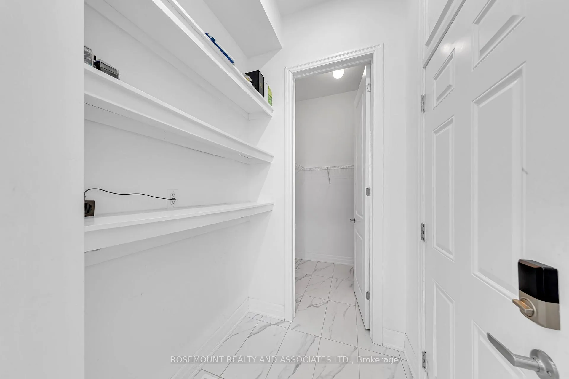Photo 7 of 1423 Swallowtail Lane, Pickering, Rural Pickering — HOMEH