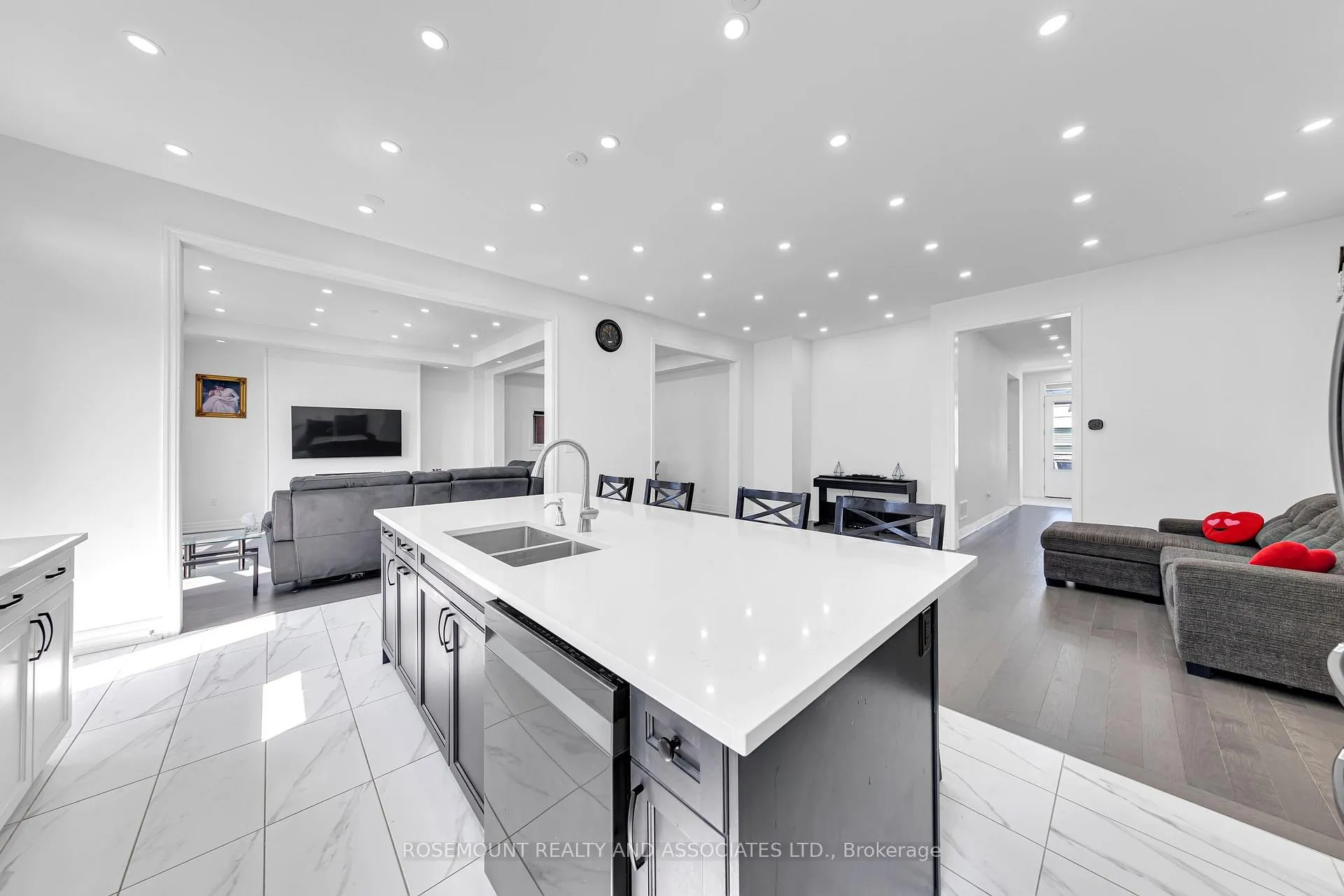 Photo 15 of 1423 Swallowtail Lane, Pickering, Rural Pickering — HOMEH