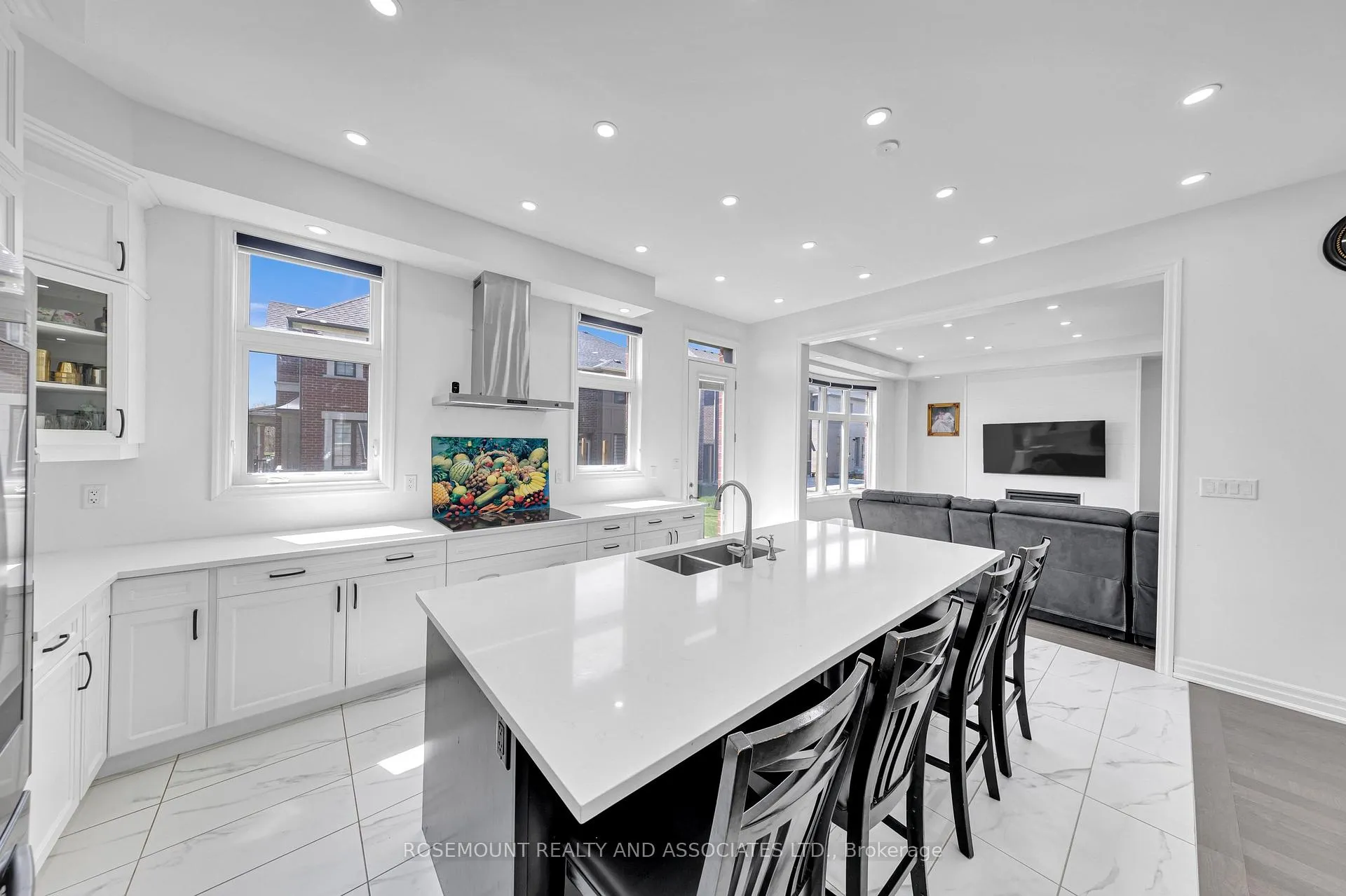 Photo 17 of 1423 Swallowtail Lane, Pickering, Rural Pickering — HOMEH
