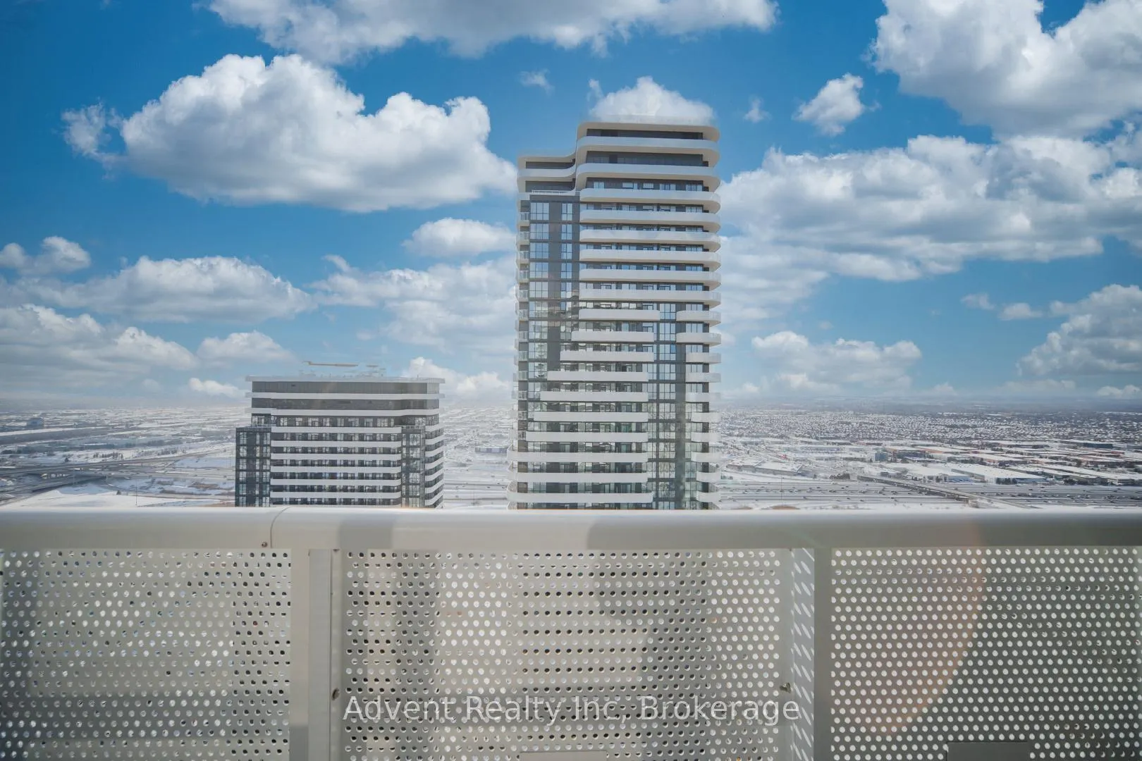 Photo 40 of Unit 5512, 8 Interchange Way, Vaughan, Vaughan Corporate Centre — HOMEH