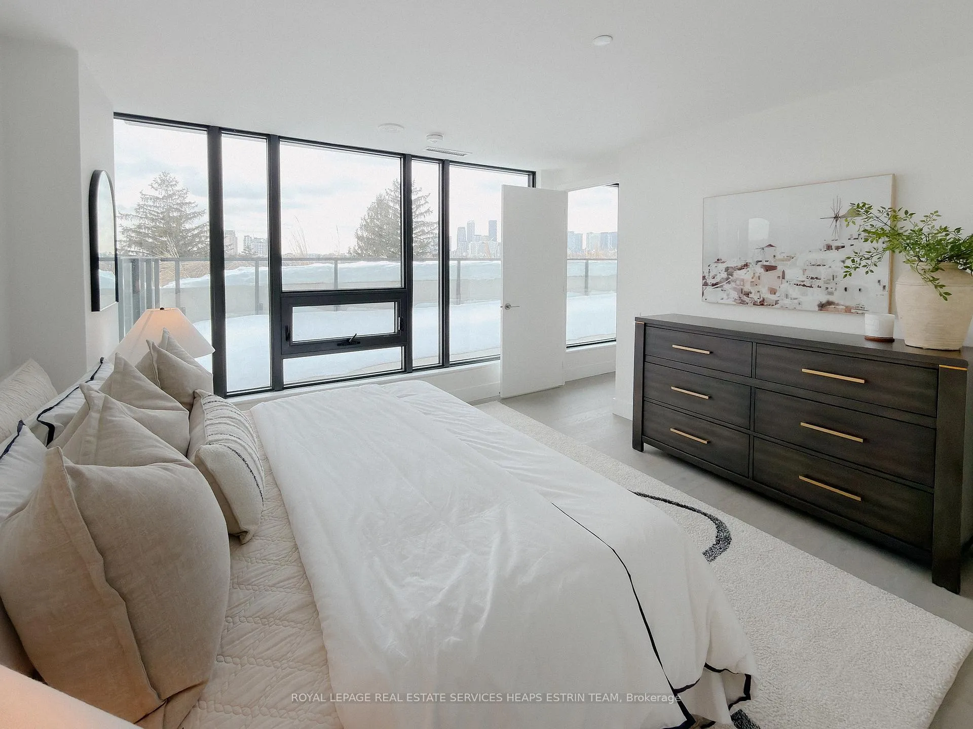 Photo 13 of Unit 606, 1414 Bayview Avenue, Toronto, Mount Pleasant East — HOMEH