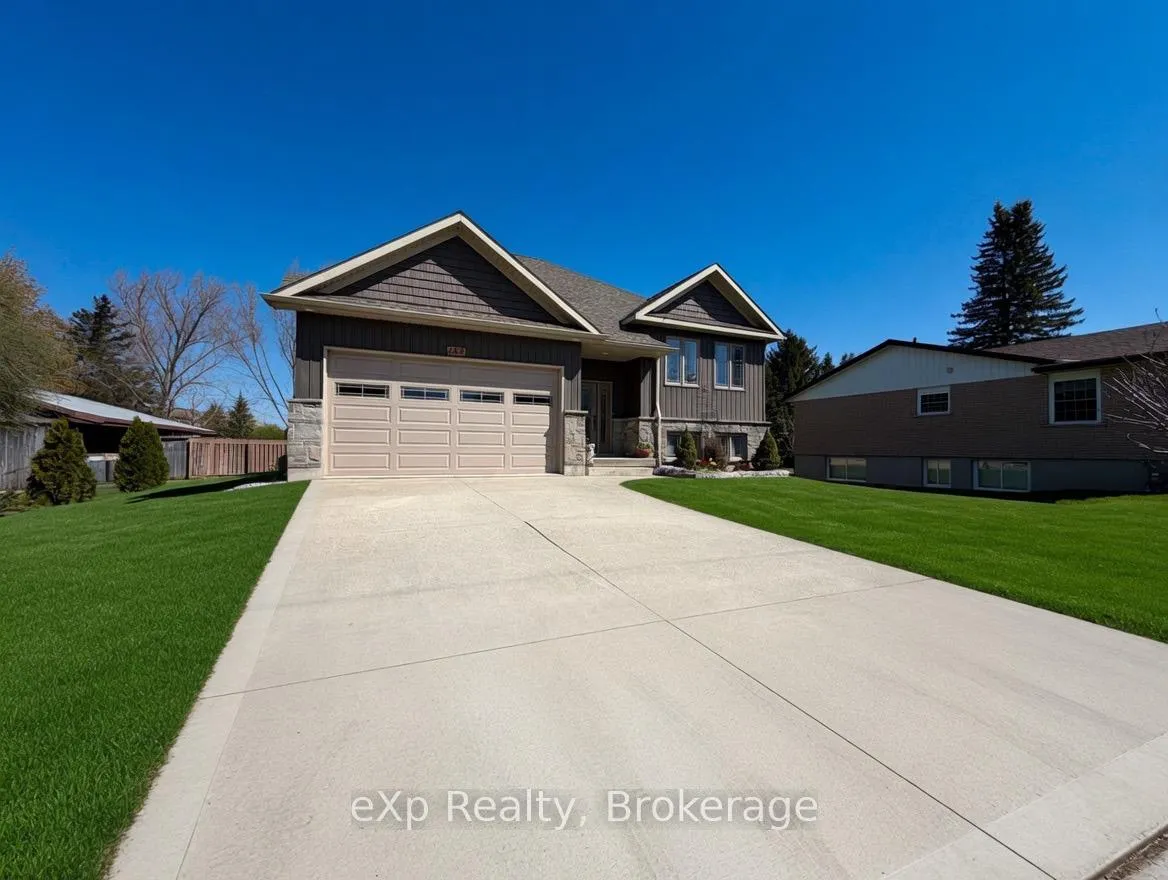 Photo 2 of 133 William Street, West Grey — HOMEH