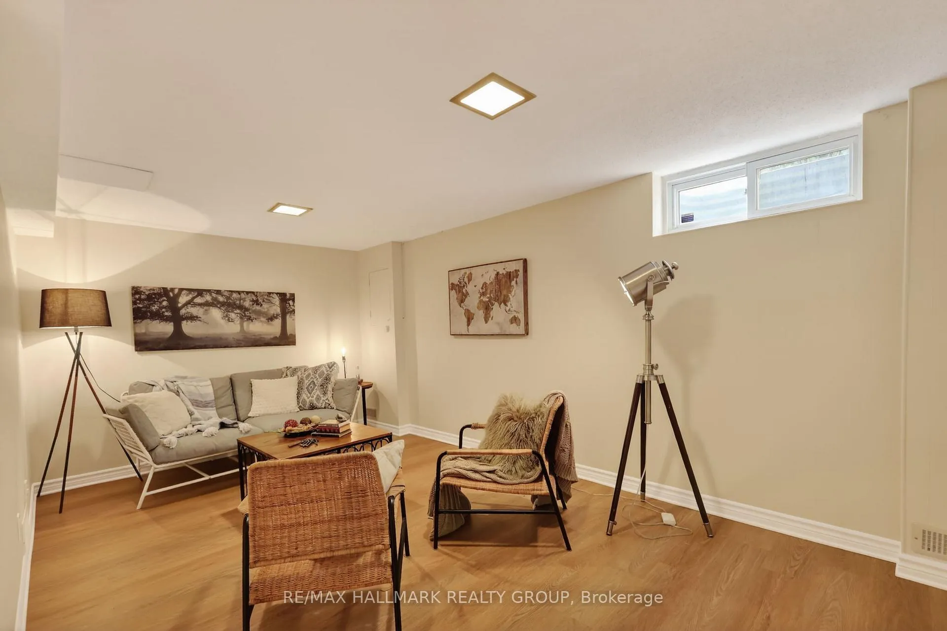 Photo 17 of 1458 Lassiter Terrace, Ottawa, Beaconwood — HOMEH