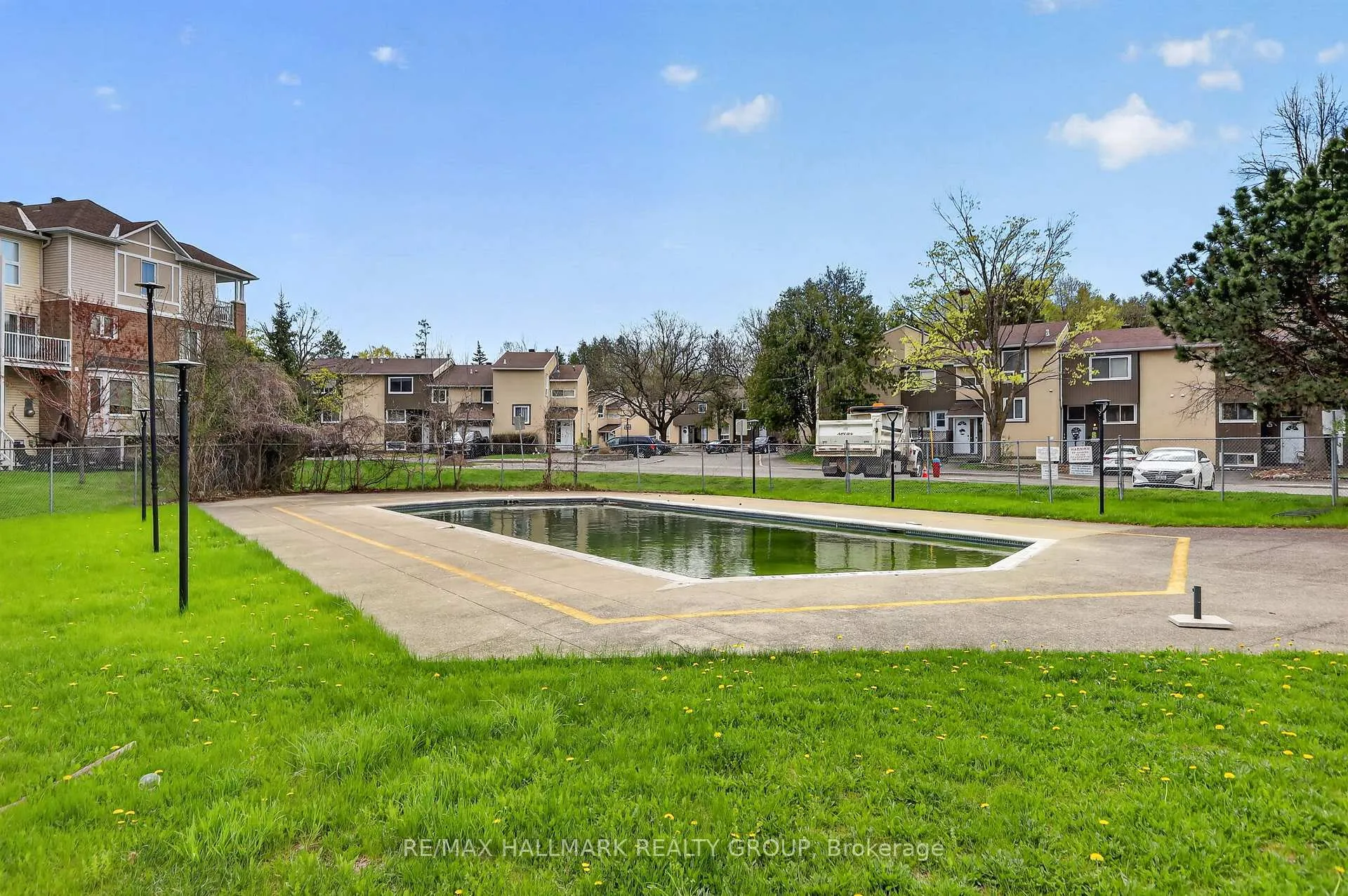 Photo 23 of 1458 Lassiter Terrace, Ottawa, Beaconwood — HOMEH