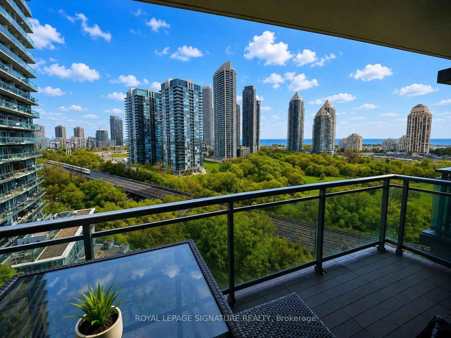 Photo 16 of Unit 1102, 155 Legion Road, Etobicoke, Mimico — HOMEH