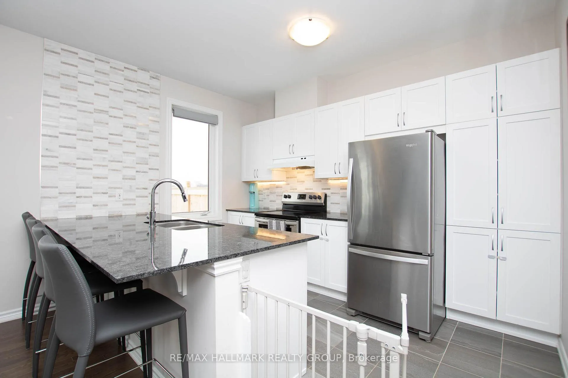 Photo 9 of 625 Crevier Walk, Ottawa, Chapel Hill South - Orleans Village — HOMEH