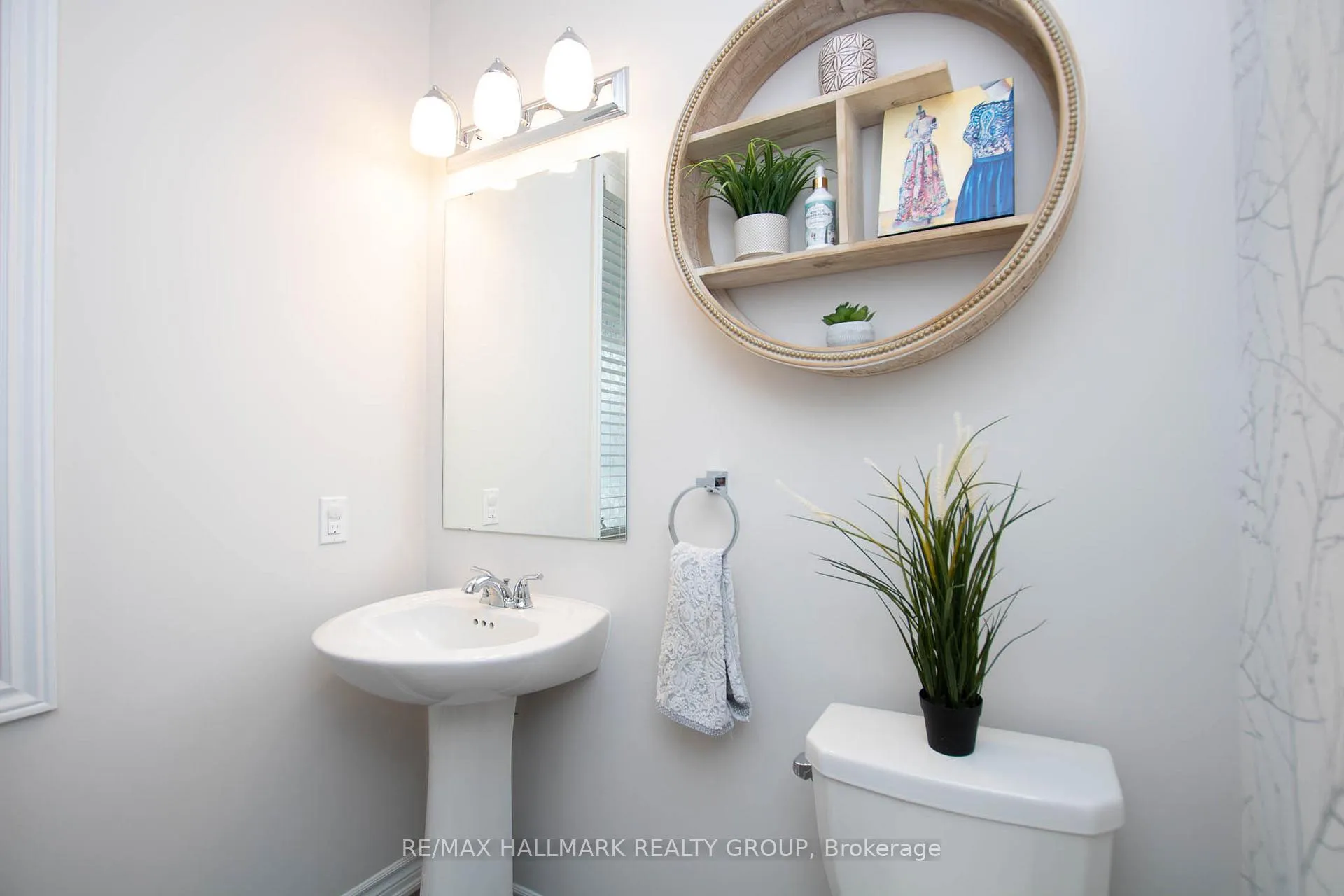Photo 14 of 625 Crevier Walk, Ottawa, Chapel Hill South - Orleans Village — HOMEH