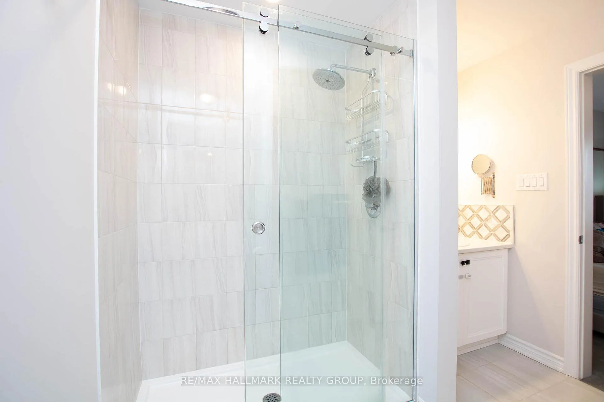 Photo 21 of 625 Crevier Walk, Ottawa, Chapel Hill South - Orleans Village — HOMEH