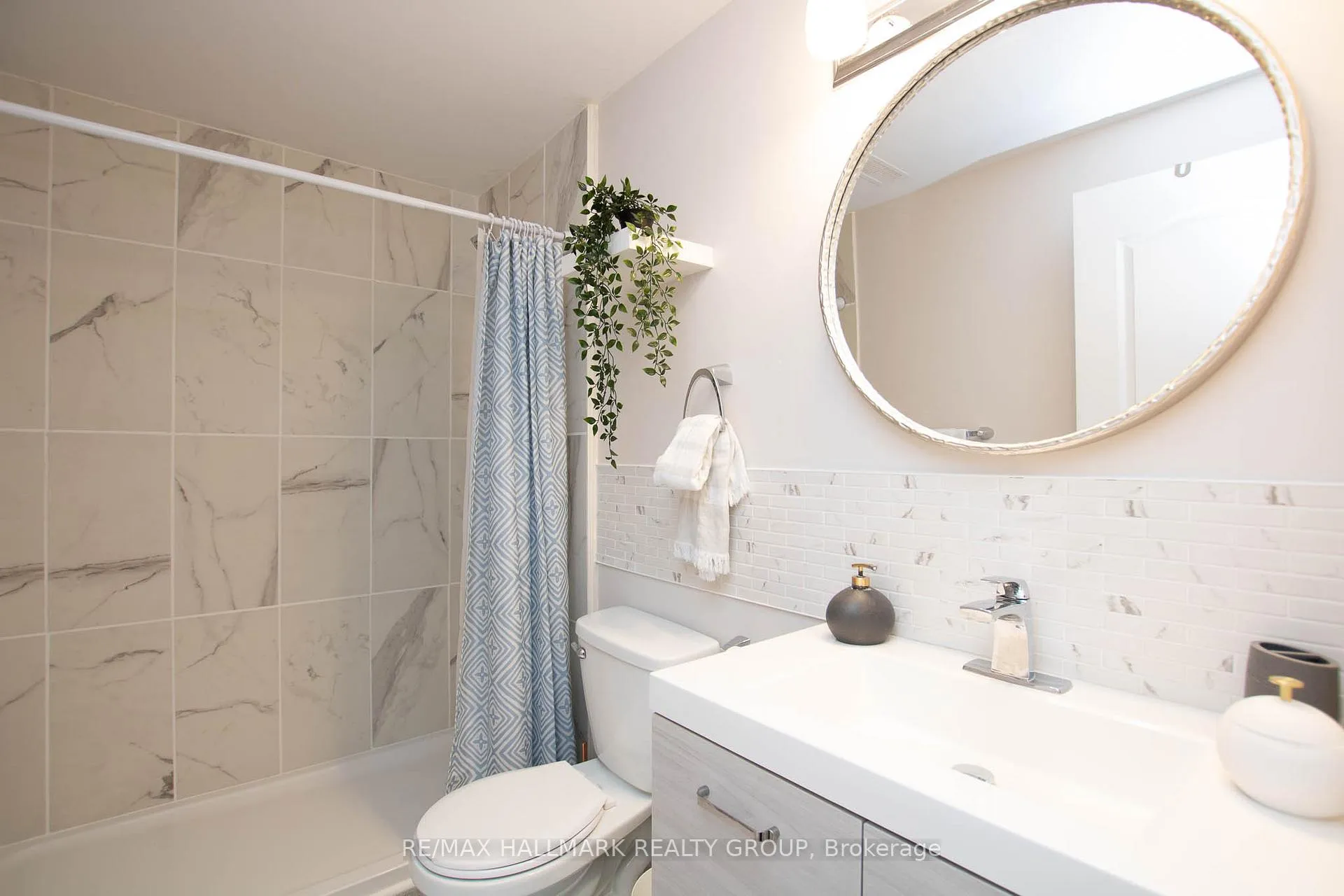 Photo 33 of 625 Crevier Walk, Ottawa, Chapel Hill South - Orleans Village — HOMEH