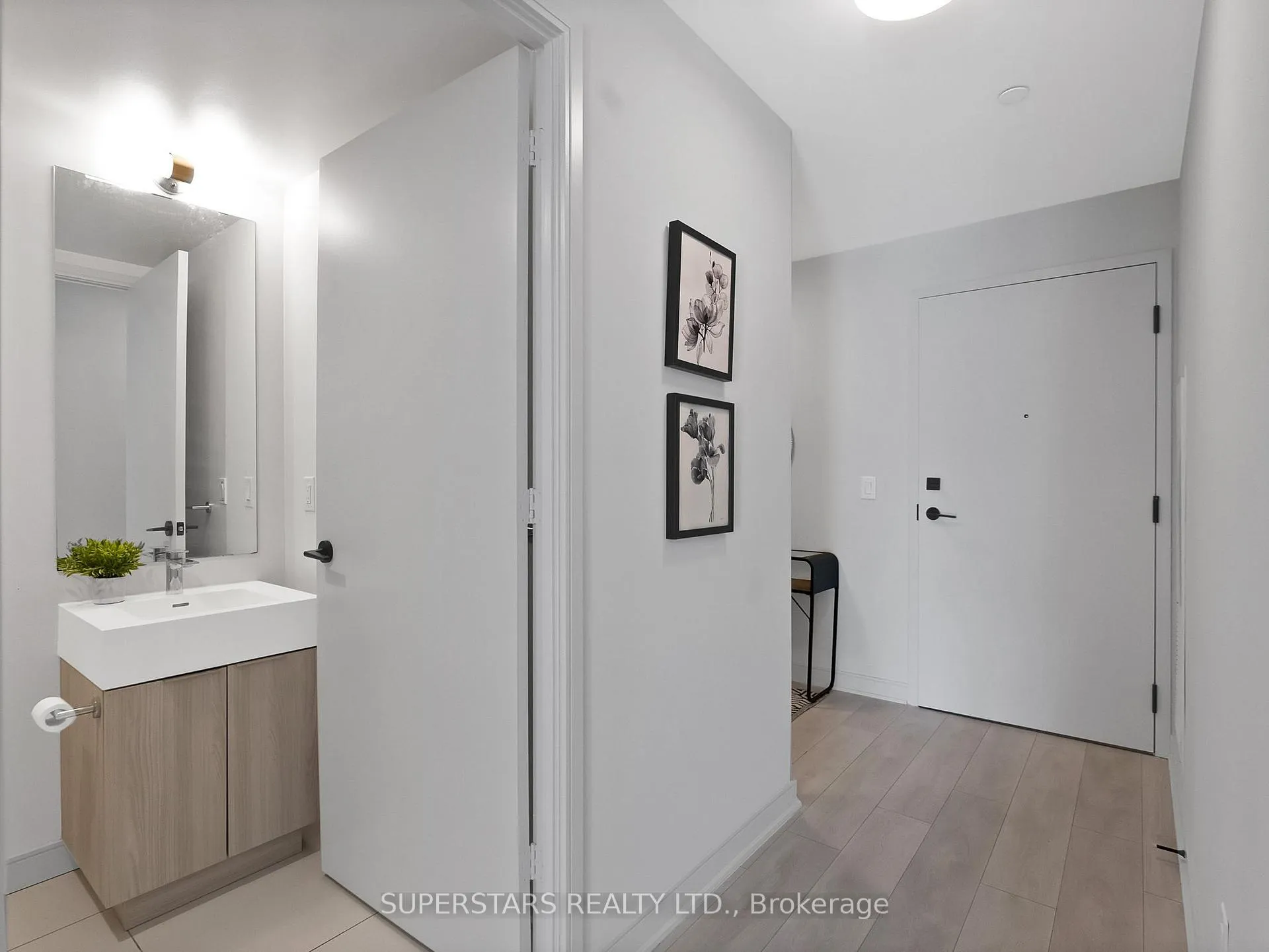 Photo 5 of Unit N566, 35 Rolling Mills Road, Toronto, Waterfront Communities — HOMEH