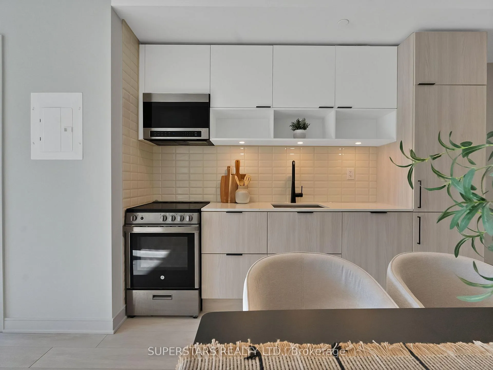 Photo 9 of Unit N566, 35 Rolling Mills Road, Toronto, Waterfront Communities — HOMEH