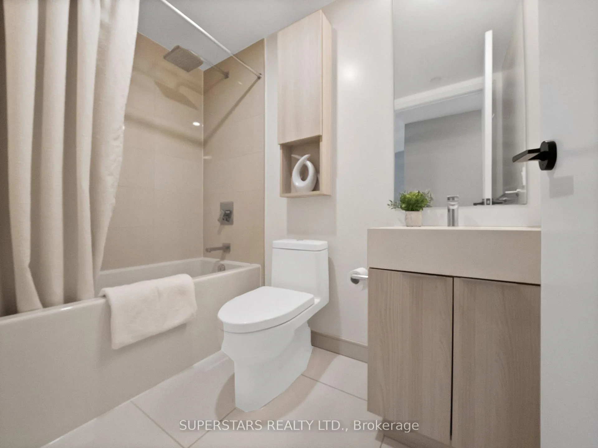 Photo 19 of Unit N566, 35 Rolling Mills Road, Toronto, Waterfront Communities — HOMEH