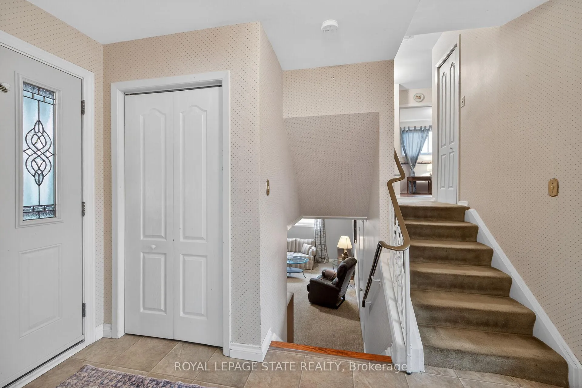 Photo 20 of 582 Woodview Road, Burlington, Roseland — HOMEH
