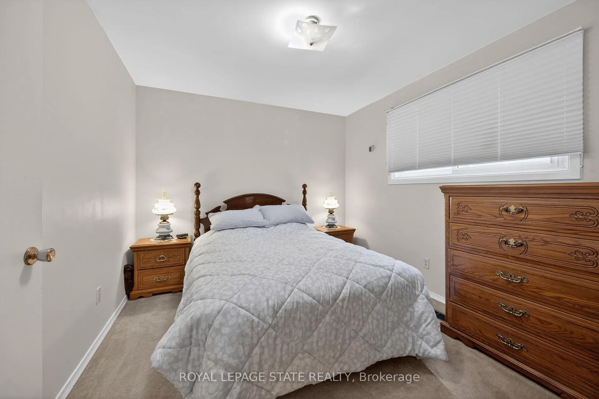 Photo 22 of 582 Woodview Road, Burlington, Roseland — HOMEH