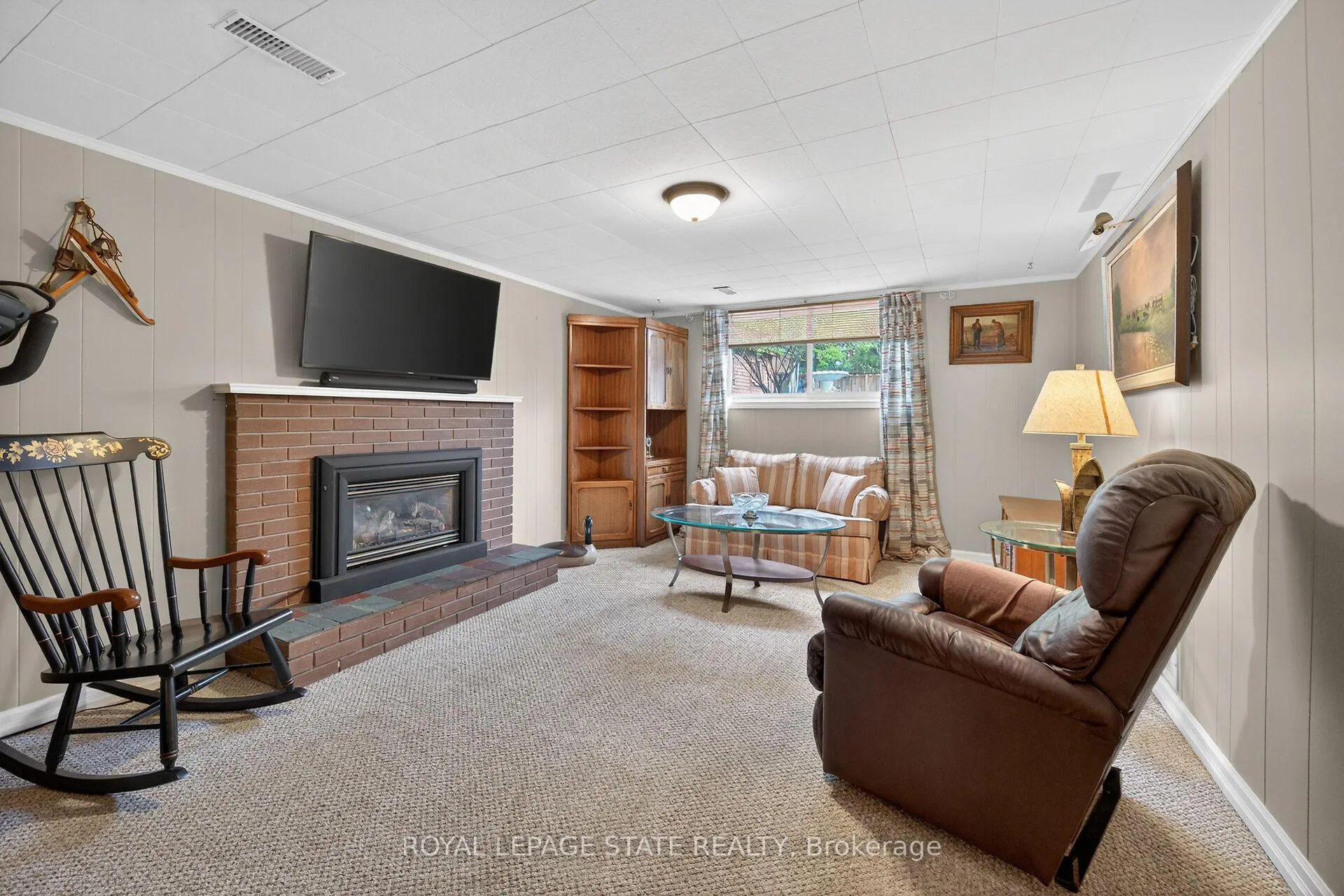 Photo 31 of 582 Woodview Road, Burlington, Roseland — HOMEH