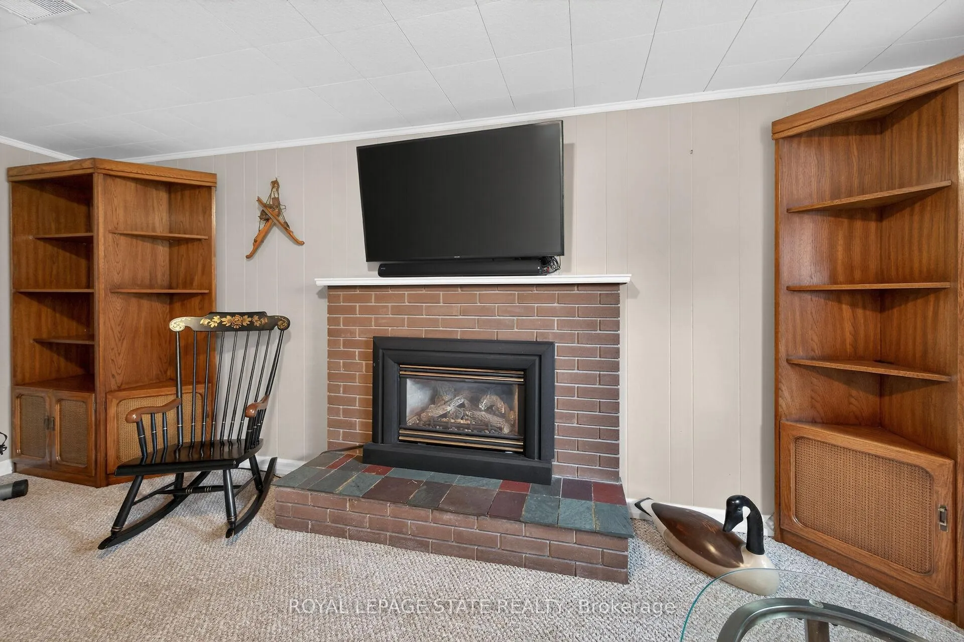 Photo 33 of 582 Woodview Road, Burlington, Roseland — HOMEH