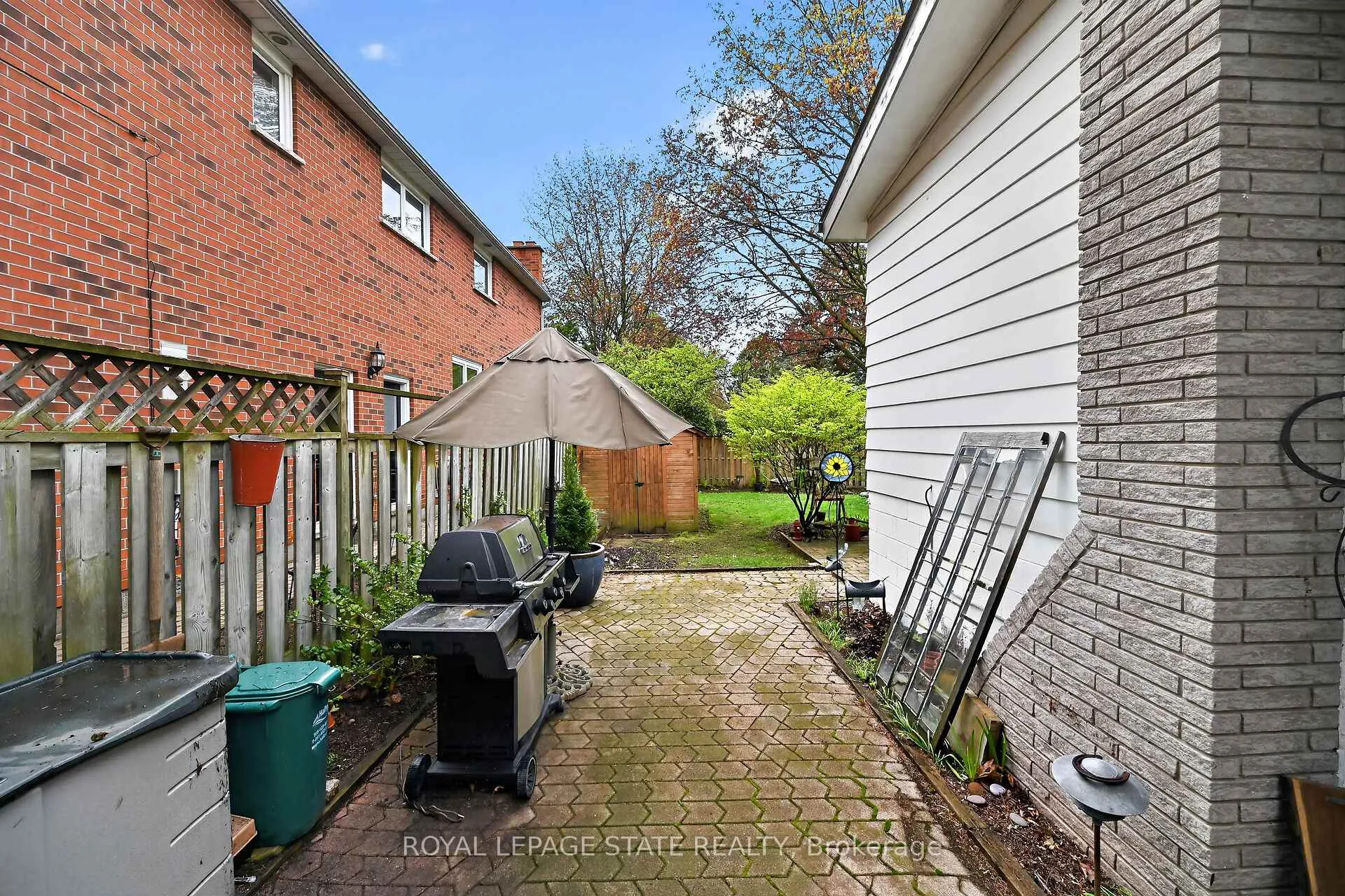 Photo 37 of 582 Woodview Road, Burlington, Roseland — HOMEH