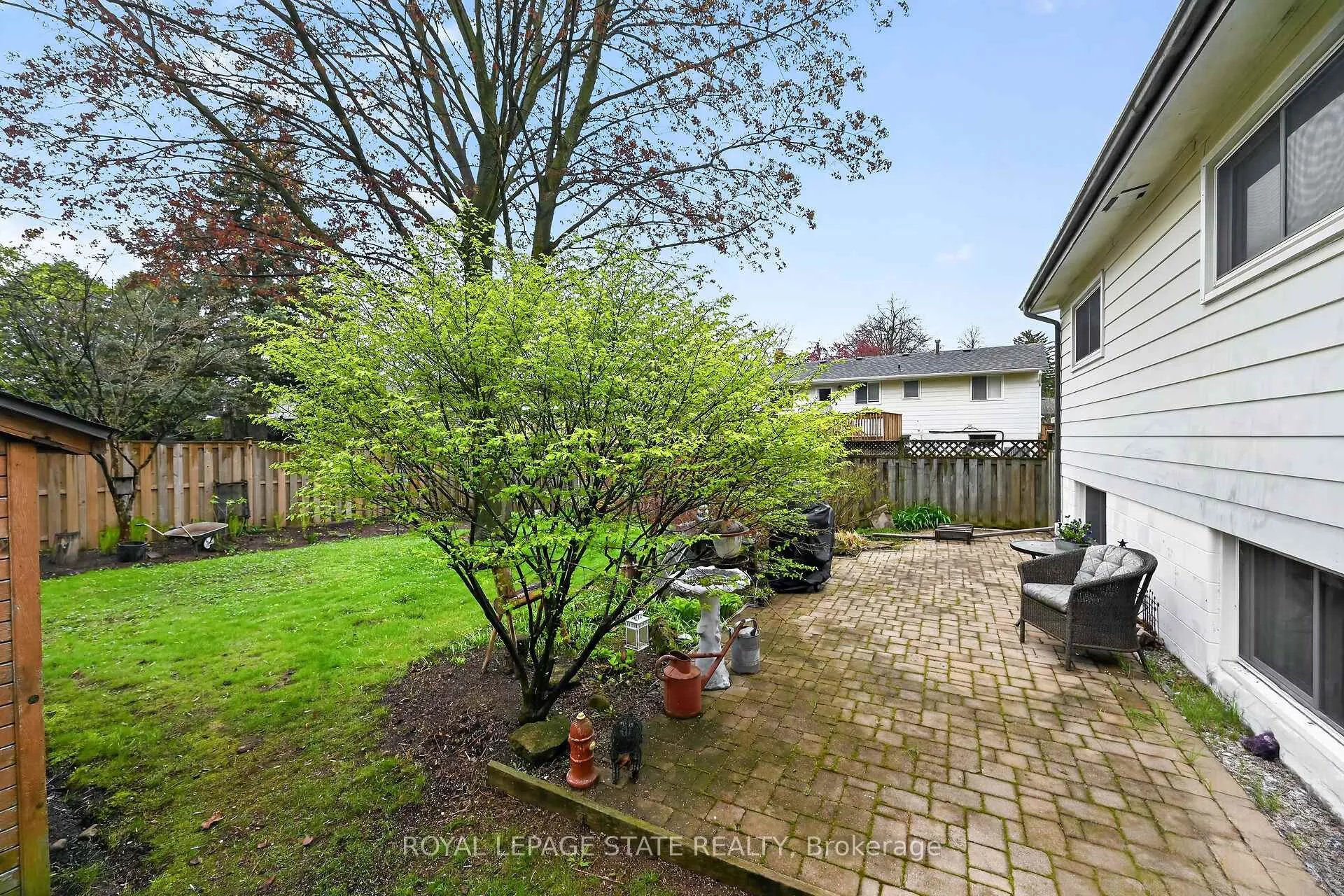 Photo 40 of 582 Woodview Road, Burlington, Roseland — HOMEH