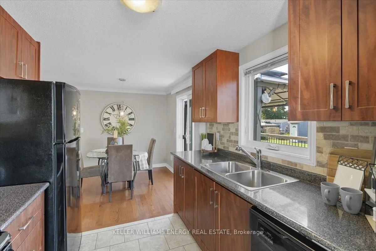 Photo 15 of 79 Fairway Drive, Clarington, Newcastle — HOMEH