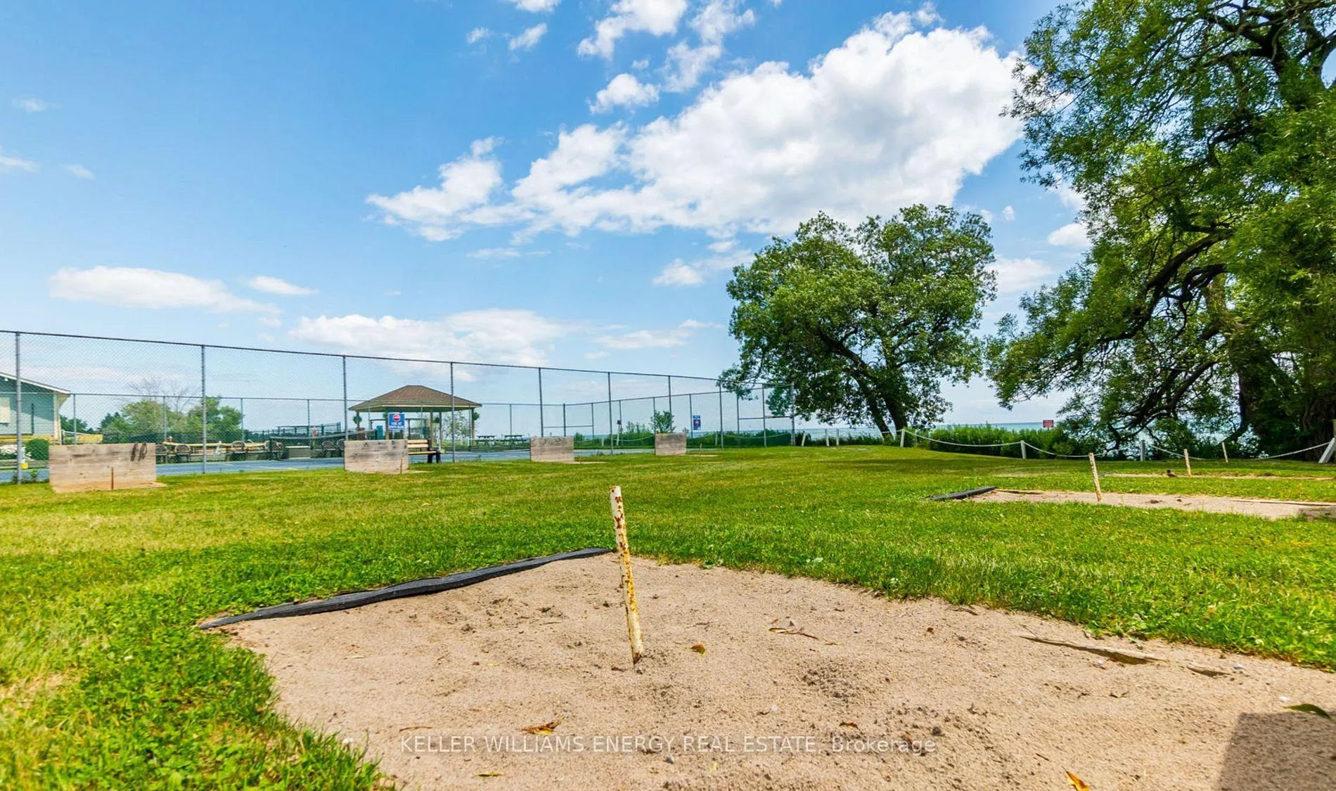 Photo 36 of 79 Fairway Drive, Clarington, Newcastle — HOMEH