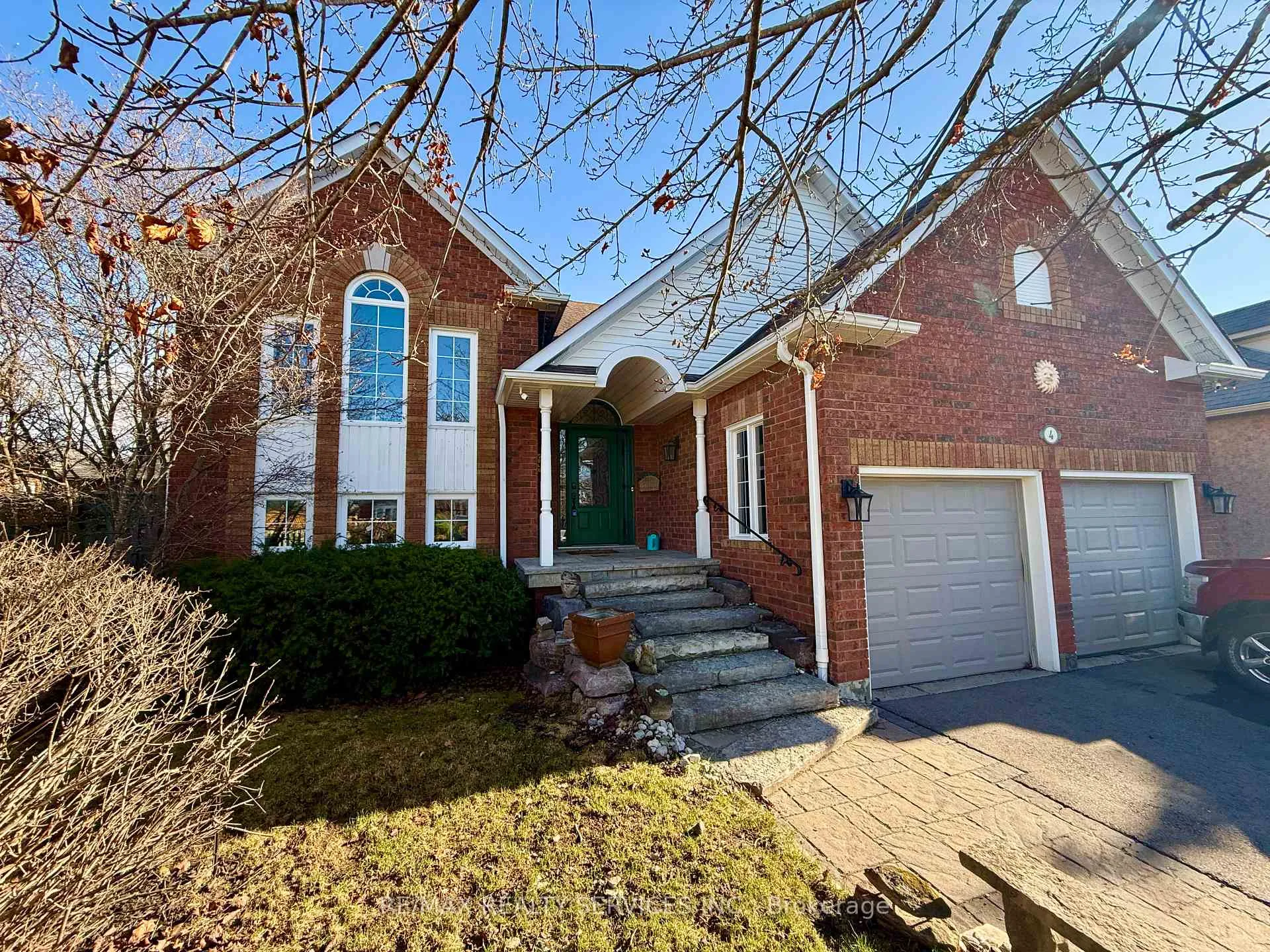 Front of 4 Valleybrae Court