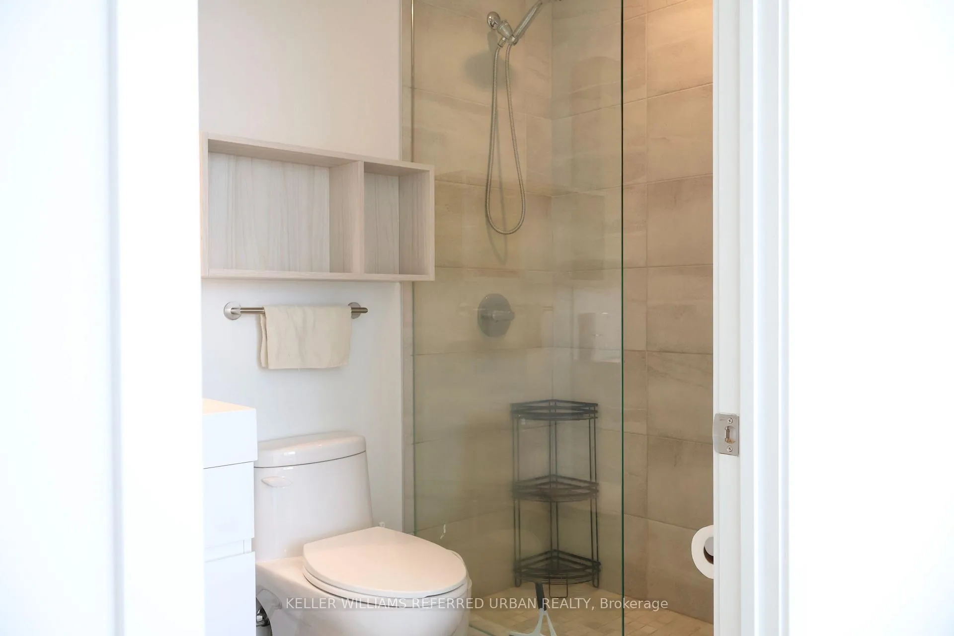 Photo 9 of Unit 1608, 39 Mary Street, Barrie, City Centre — HOMEH