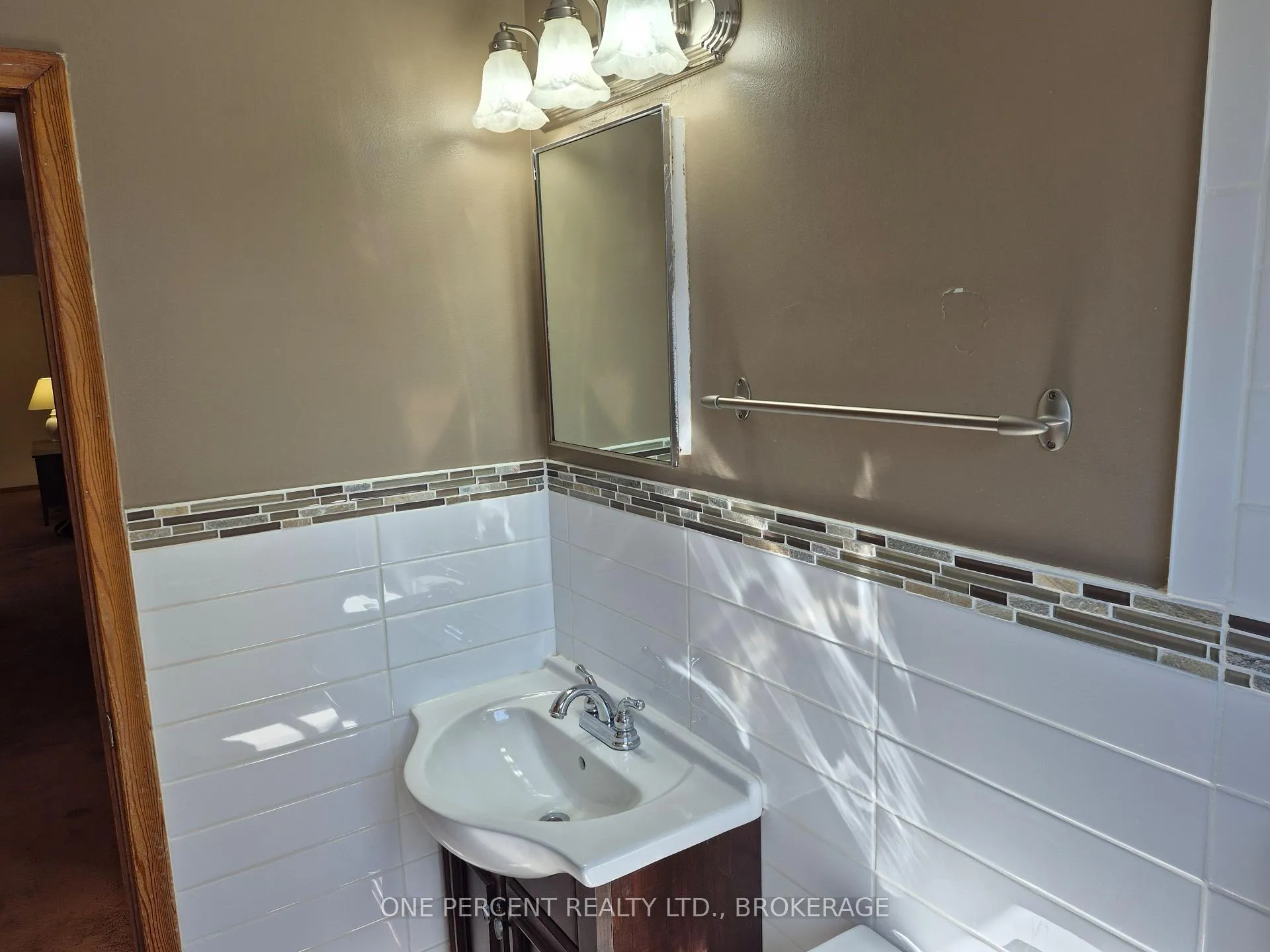 Photo 22 of 12 Campbell Crescent, Kingston, Central City West — HOMEH