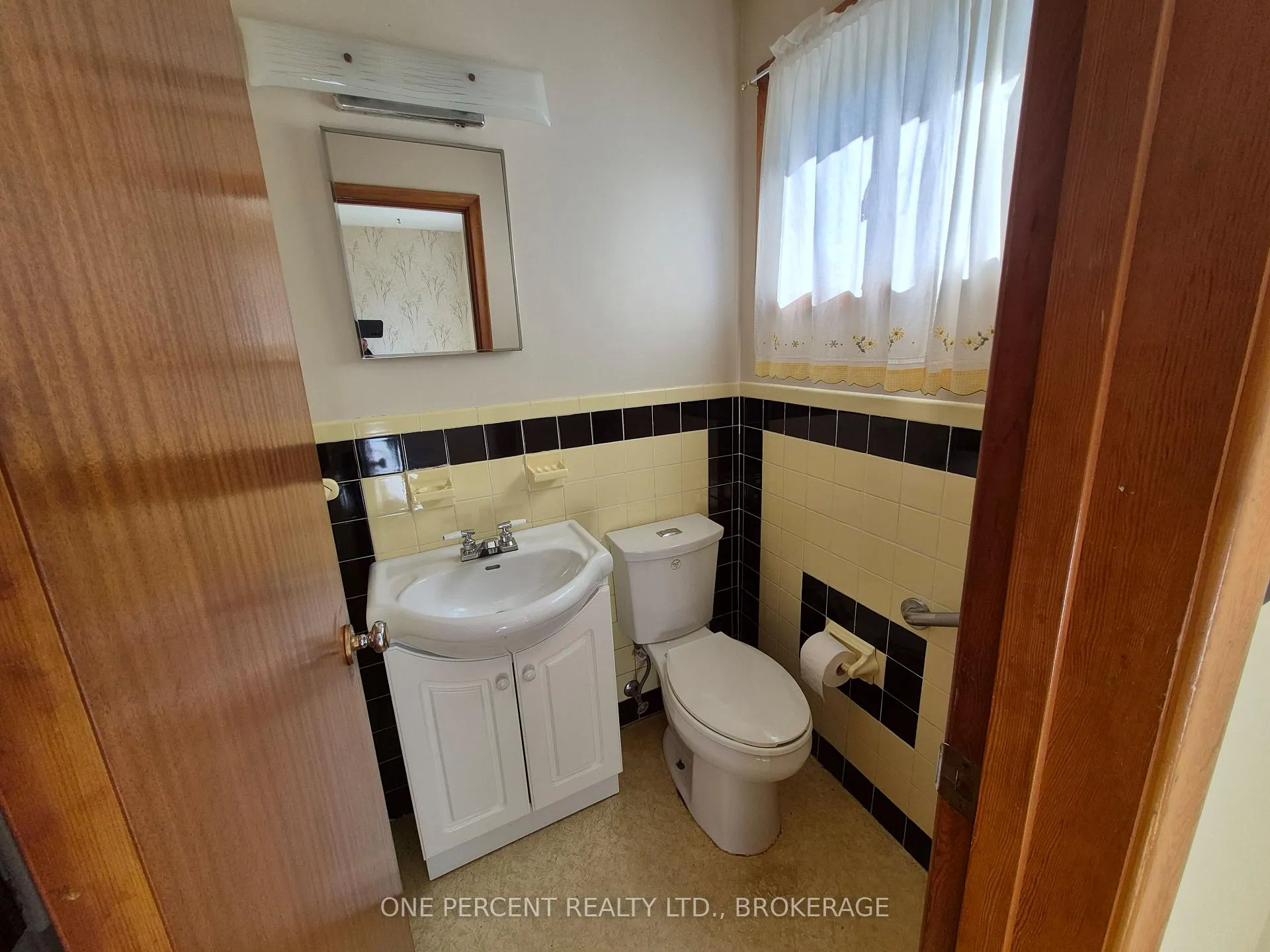 Photo 27 of 12 Campbell Crescent, Kingston, Central City West — HOMEH