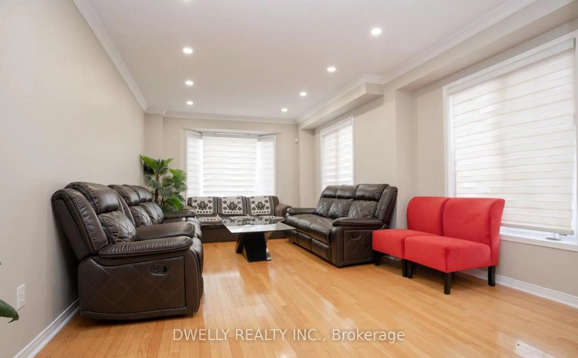 Photo 4 of 29 Trudelle Crescent, Brampton, Fletcher's Meadow — HOMEH