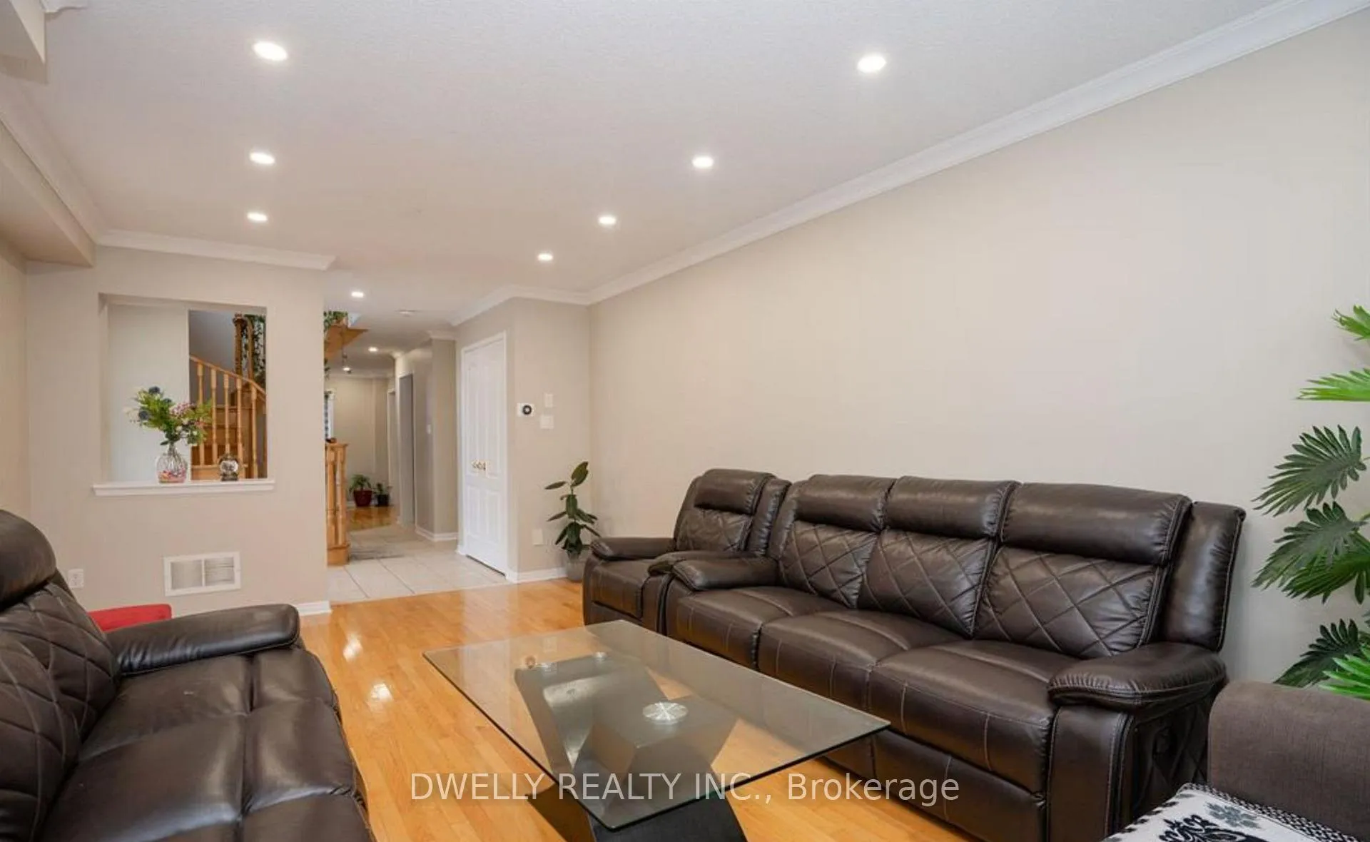 Photo 5 of 29 Trudelle Crescent, Brampton, Fletcher's Meadow — HOMEH