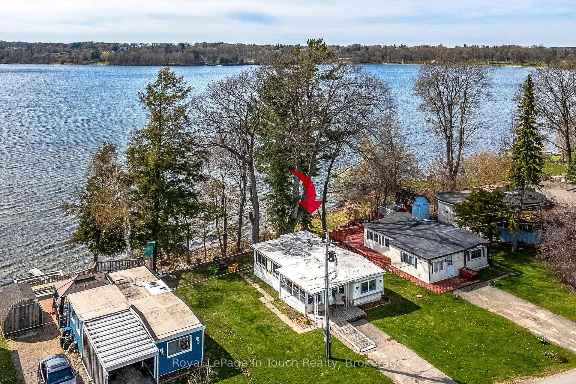 Photo 21 of 8 Lakeshore Road, Midland — HOMEH