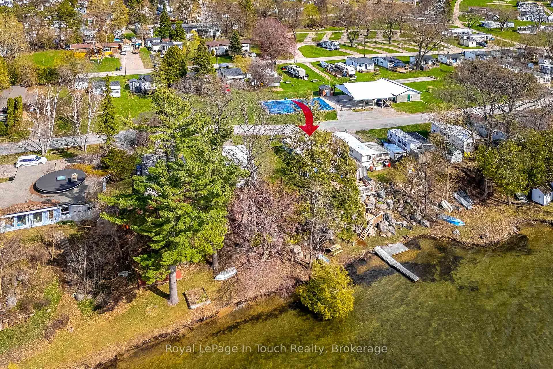 Photo 23 of 8 Lakeshore Road, Midland — HOMEH