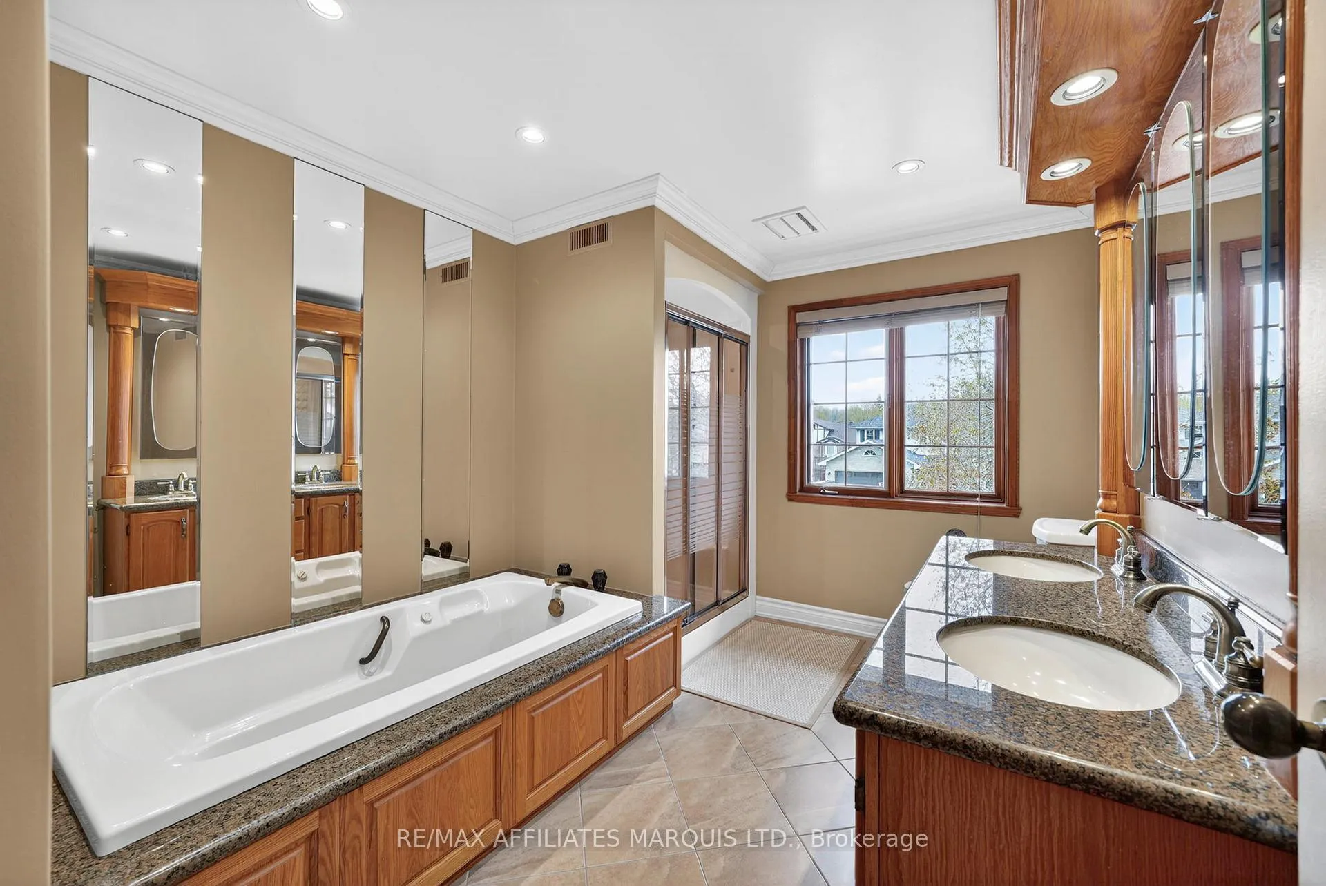 Photo 28 of 1130 Kennedy Drive, Cornwall — HOMEH