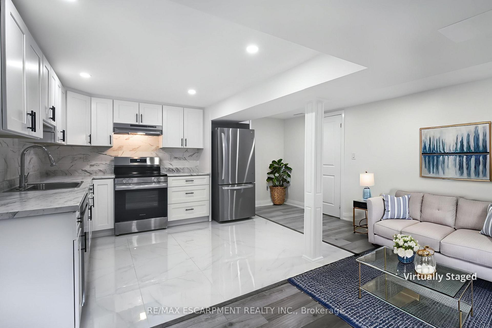 Photo 34 of 1414 Allangrove Drive, Burlington, Palmer — HOMEH