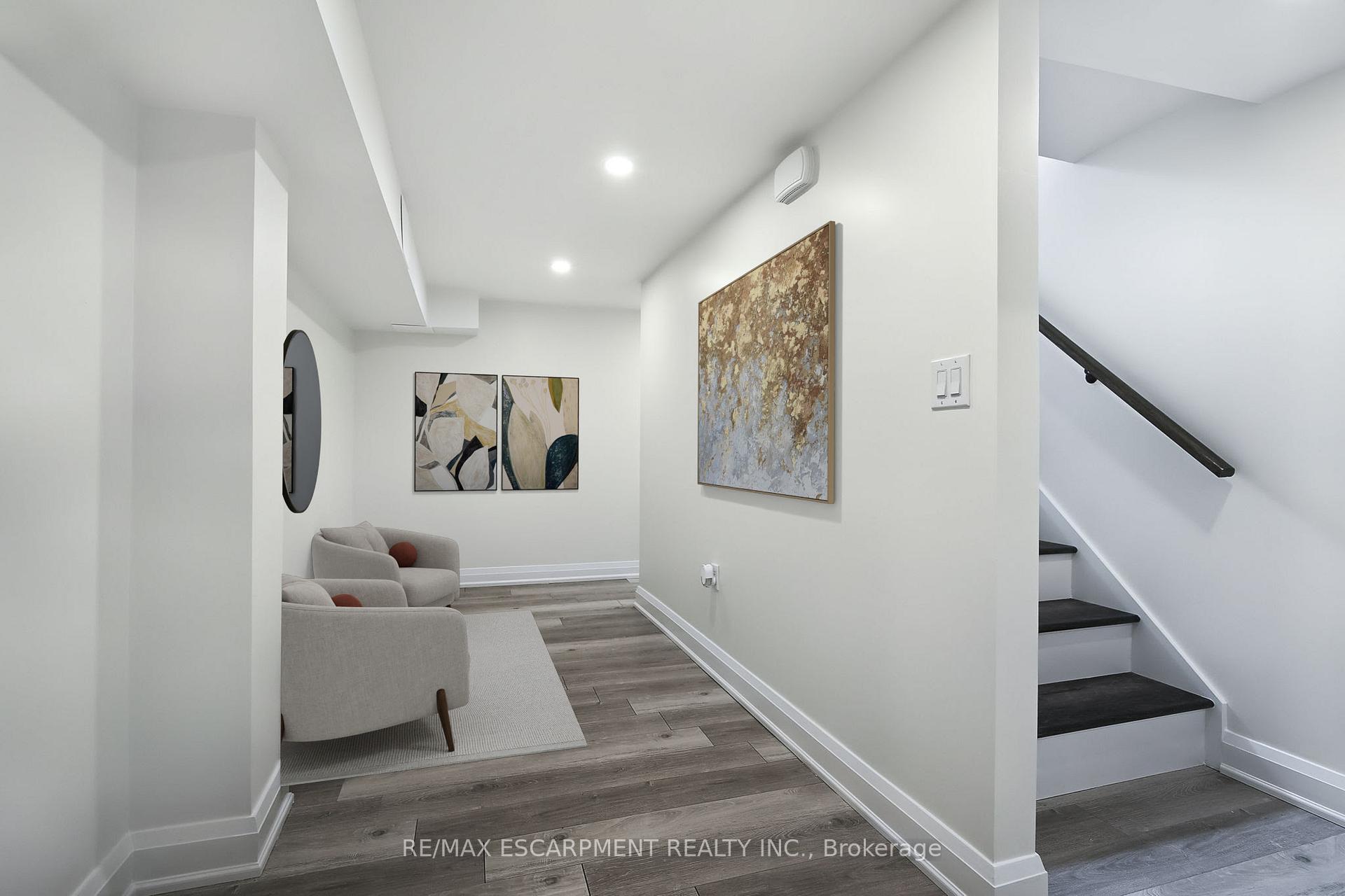 Photo 35 of 1414 Allangrove Drive, Burlington, Palmer — HOMEH