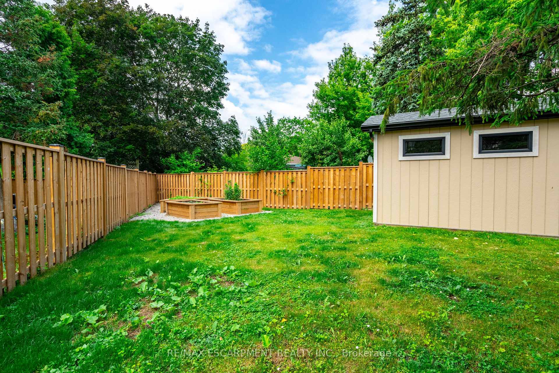 Photo 40 of 1414 Allangrove Drive, Burlington, Palmer — HOMEH