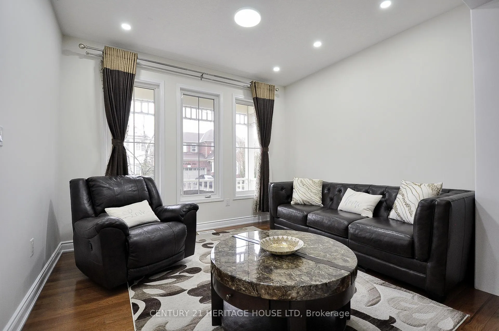 Photo 6 of 35 Dalton Drive, Cambridge — HOMEH