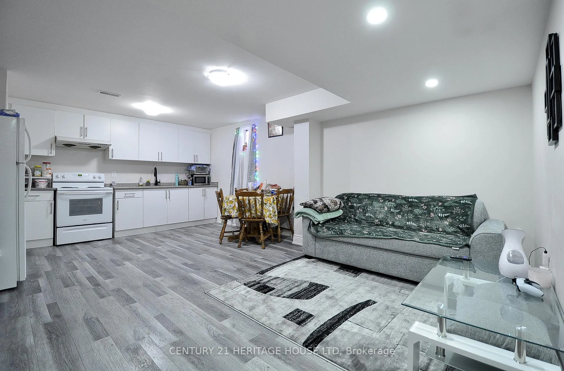 Photo 32 of 35 Dalton Drive, Cambridge — HOMEH