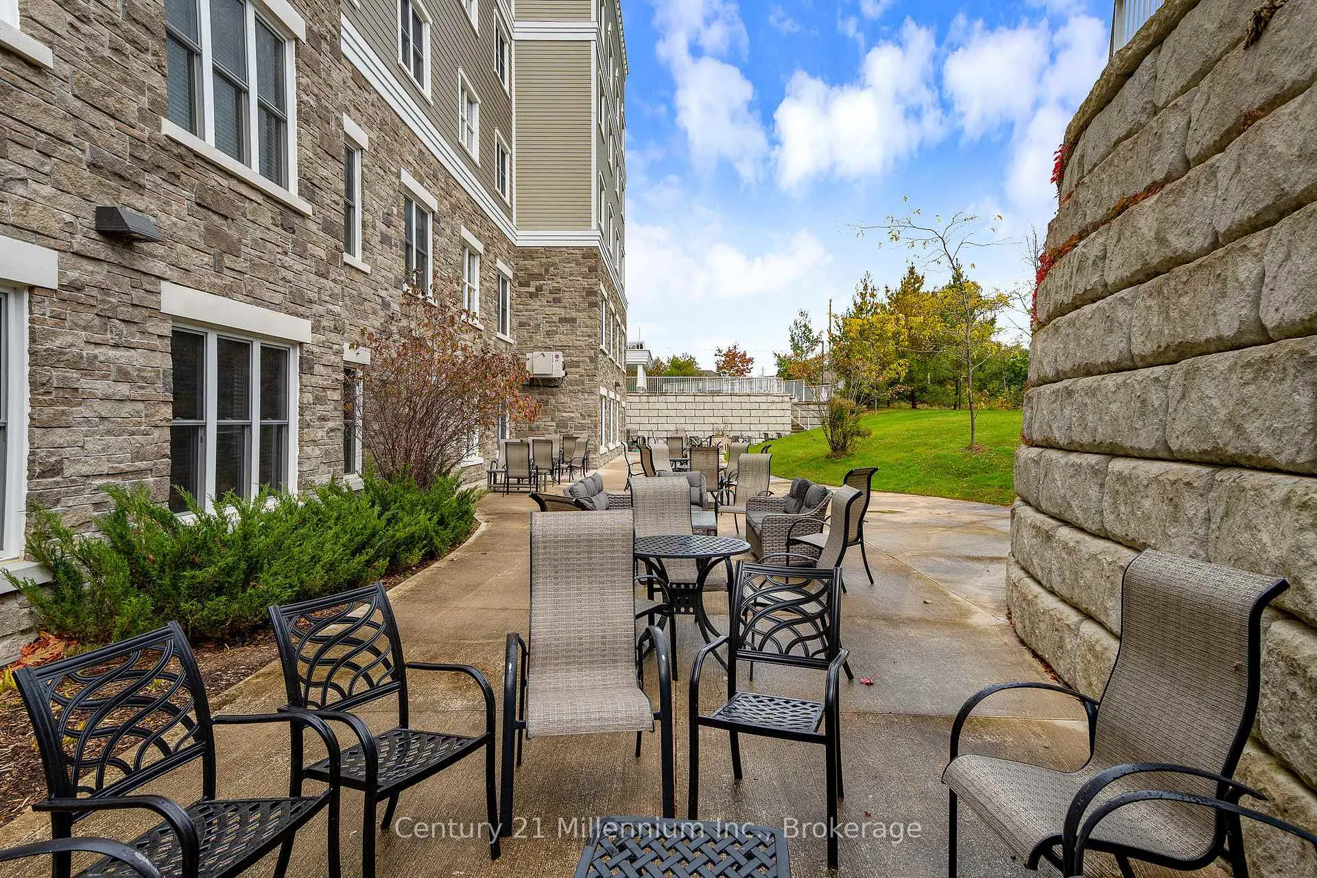 Photo 16 of Unit 122, 4 Kimberly Lane, Collingwood — HOMEH