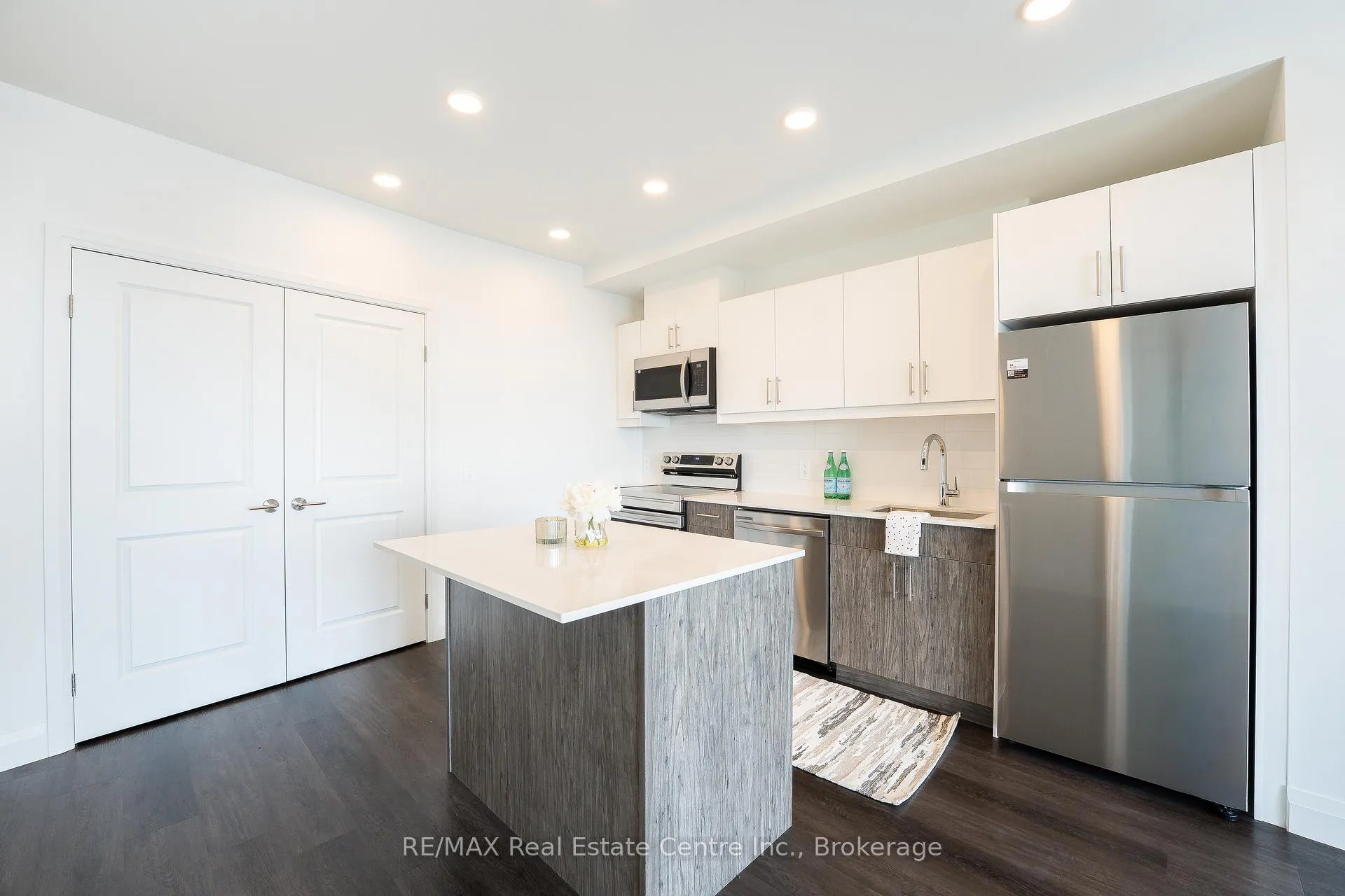 Photo 3 of Unit 1306, 1333 Weber Street E, Kitchener — HOMEH