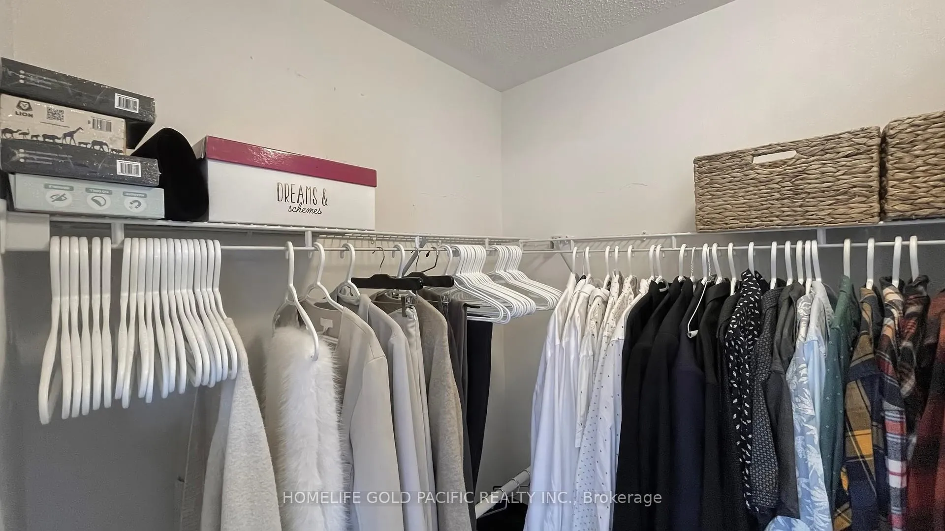 Photo 24 of 176 Glenabbey Drive, Clarington, Courtice — HOMEH