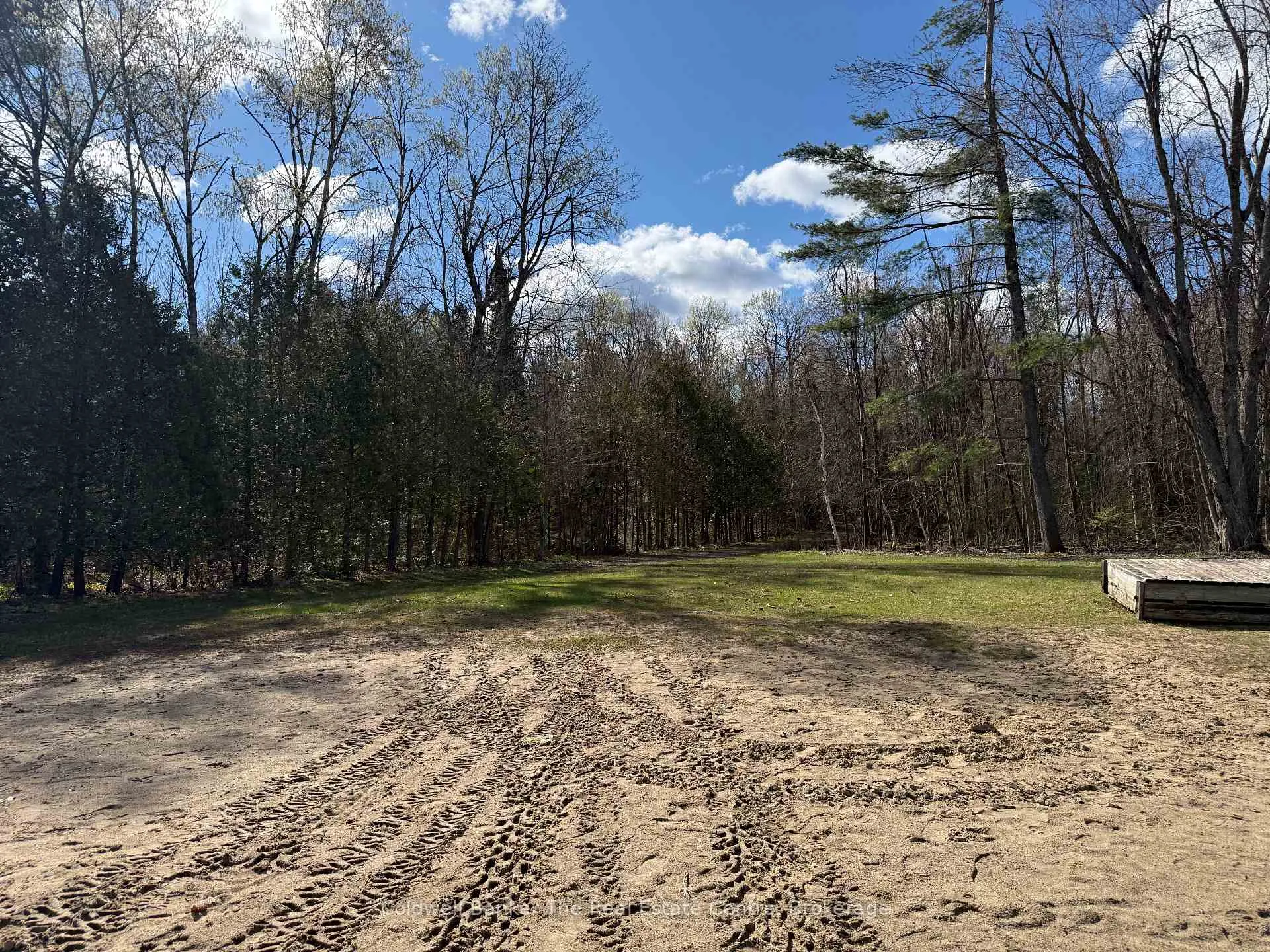 Photo 33 of 1657 Houseys Rapids Road, Gravenhurst, Ryde — HOMEH